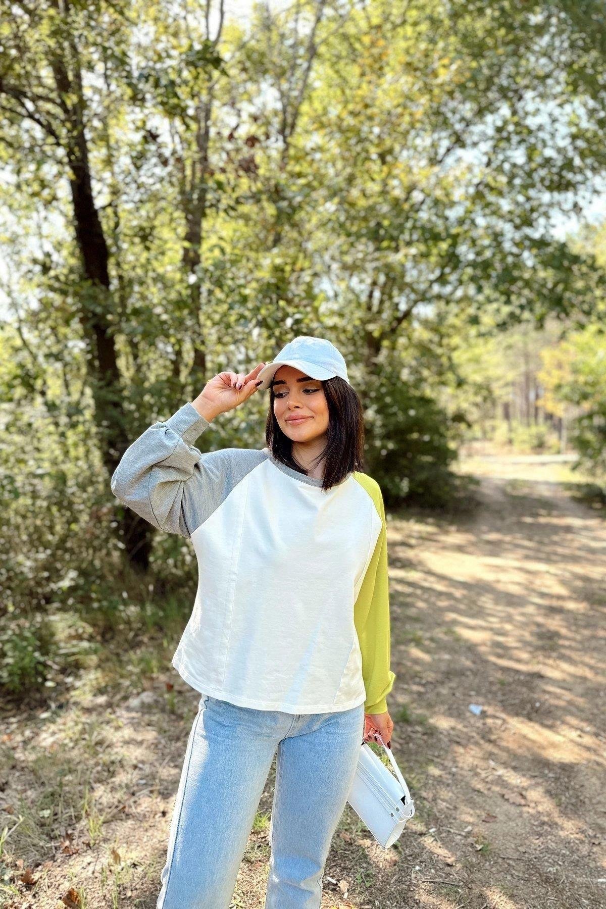 Kadın Beyaz Sweatshirt - 700-3472