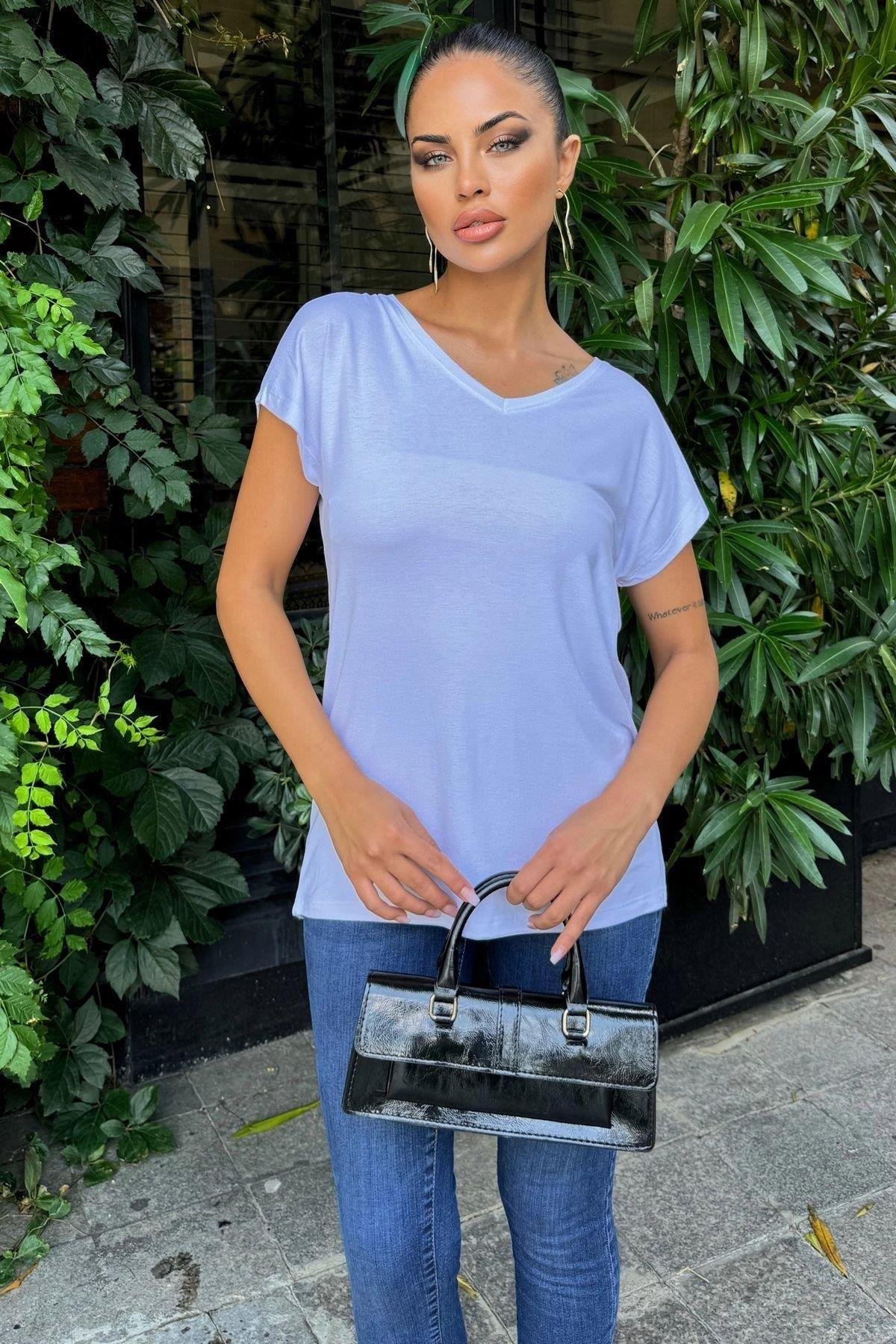 Kadın Beyaz T-Shirt - 700-K6075