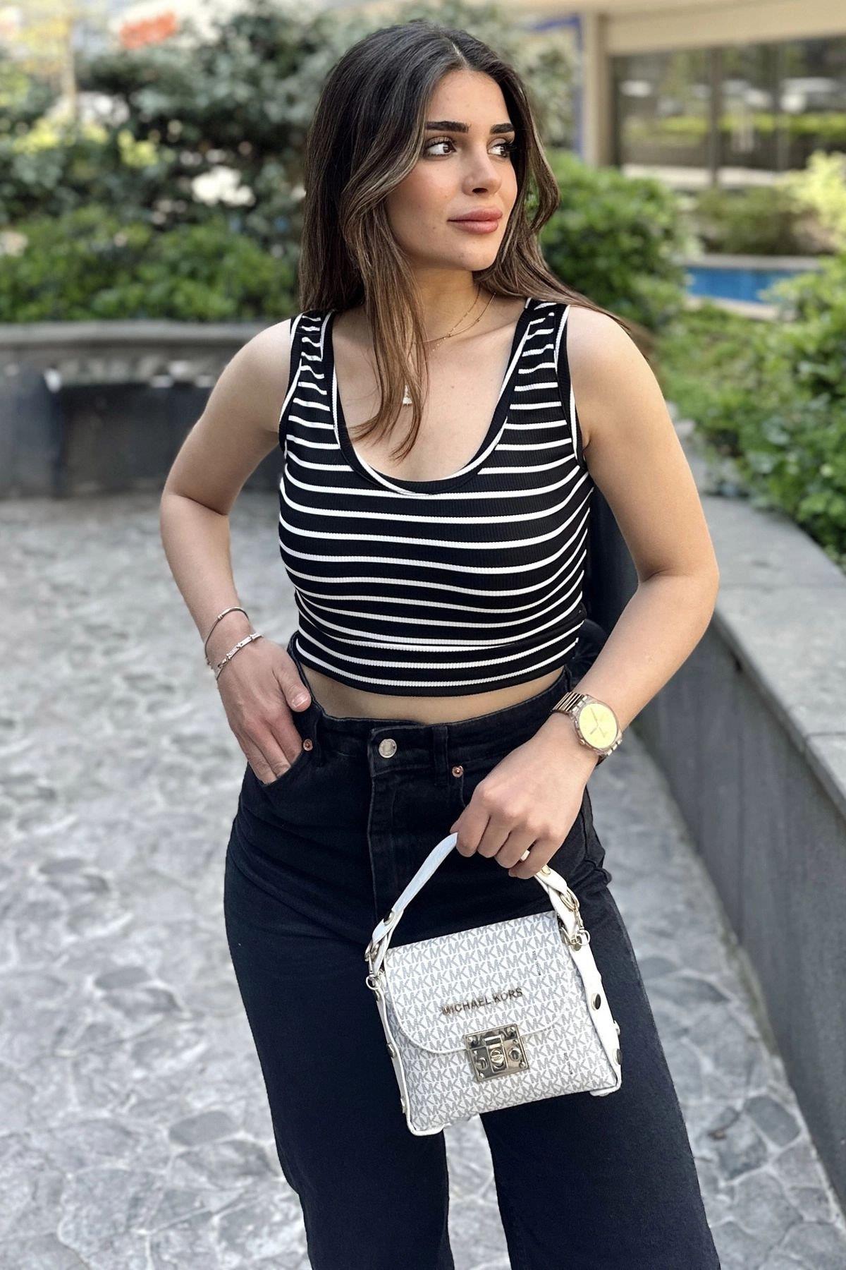 kadin-crop-bluz-700-3598-d-4fb7.jpg