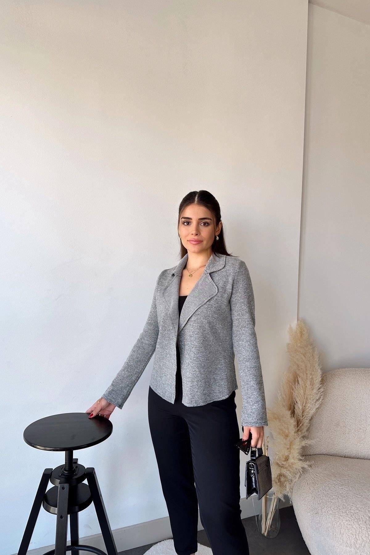 Kadın Gri Ceket - 700-2975