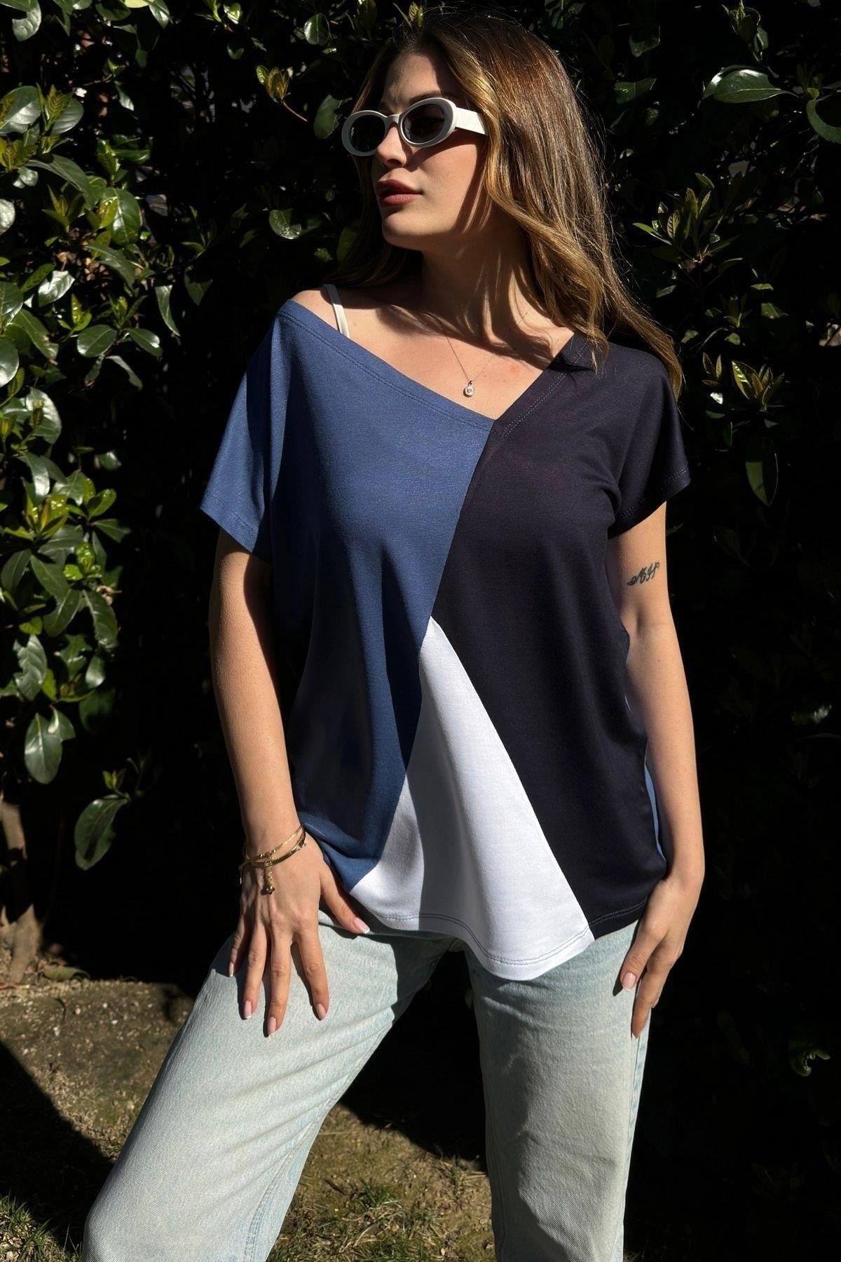 Kadın Indigo Salaş Garnili V Yaka Salaş T-shirt - 700-3207