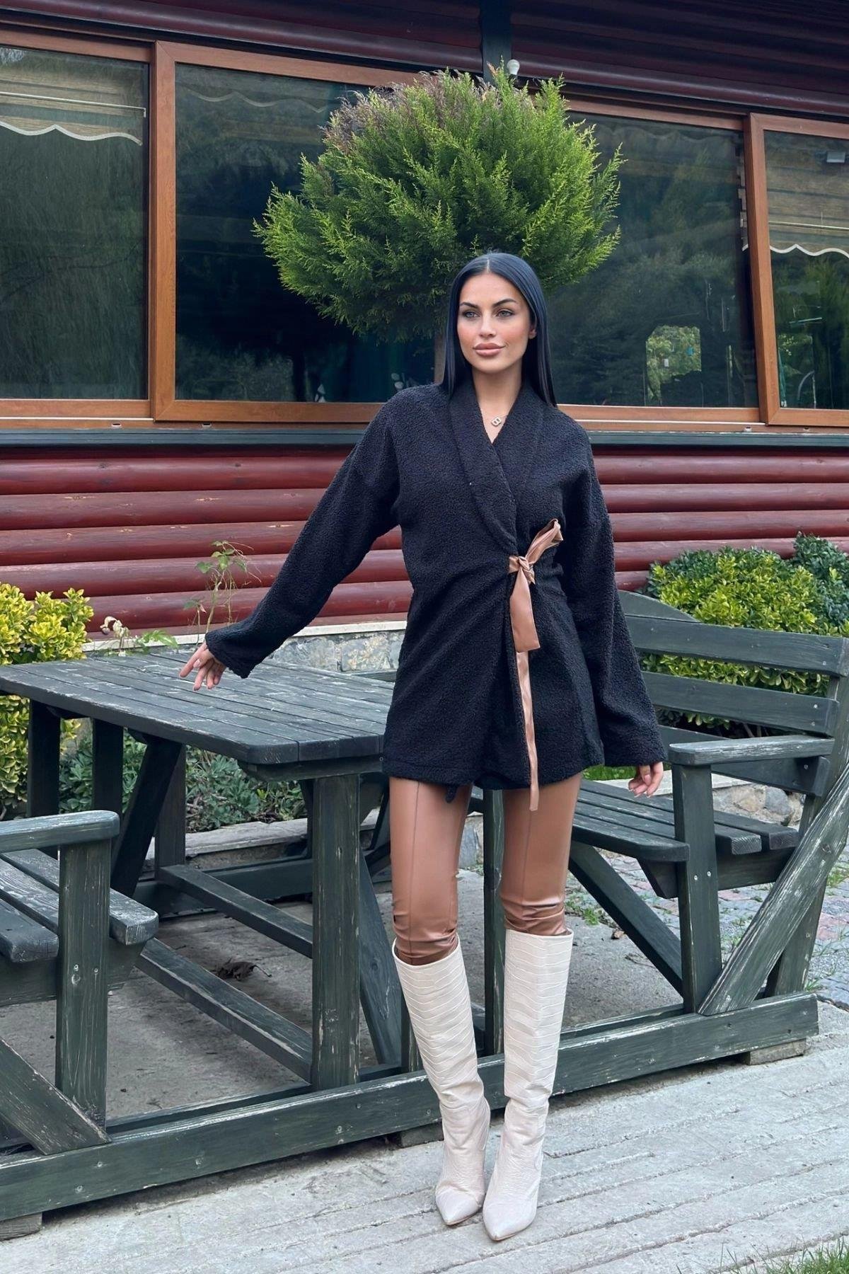 Kadın Siyah Peluş Ceket - 700-3663