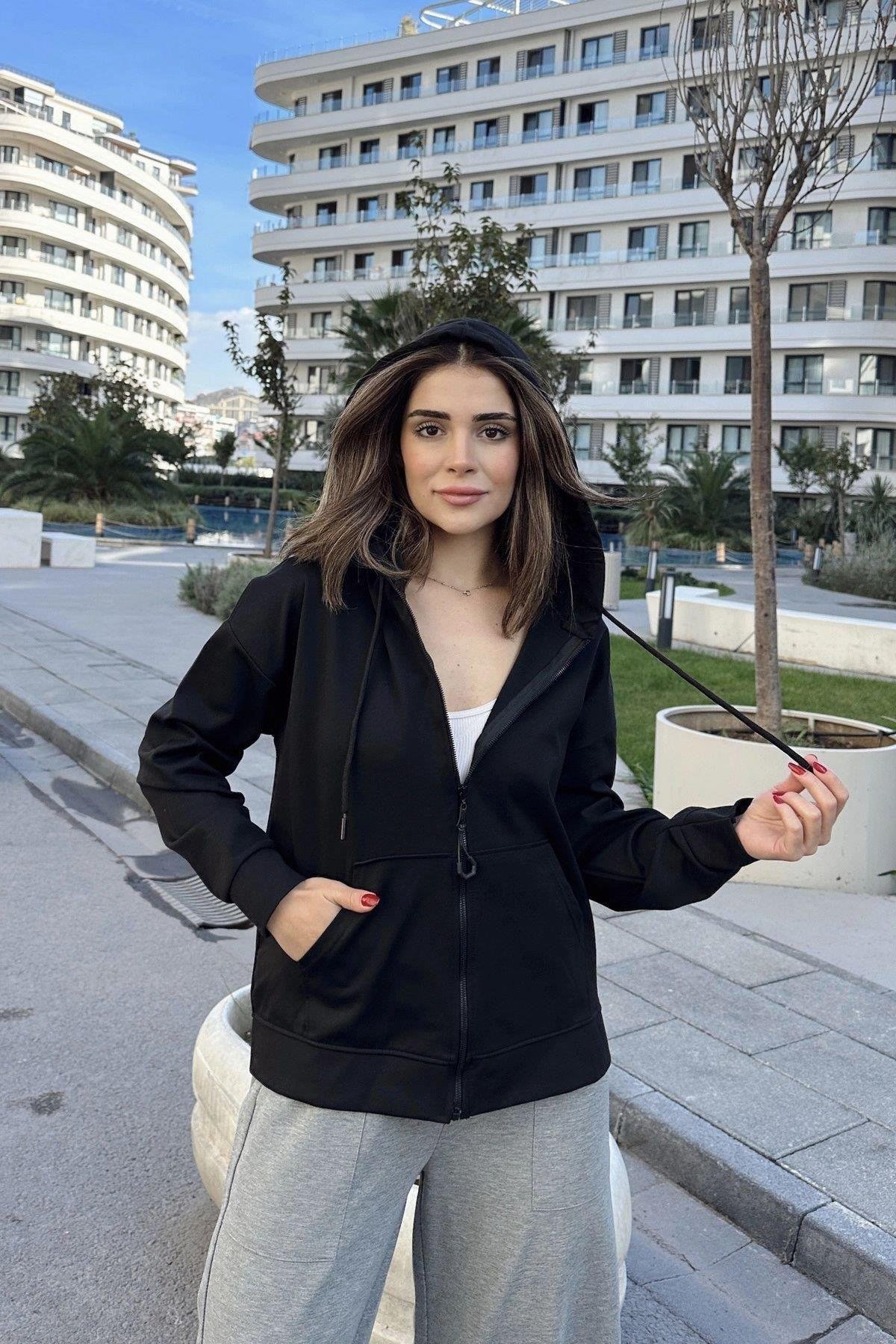 Kadın Siyah Sweatshirt - 700-K7481