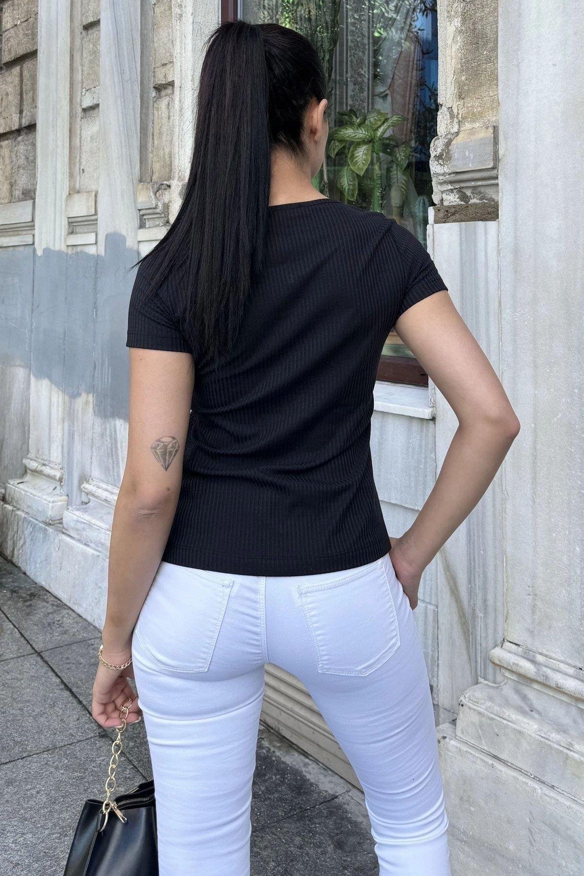 Kadın Siyah T-Shirt - 700-K4023