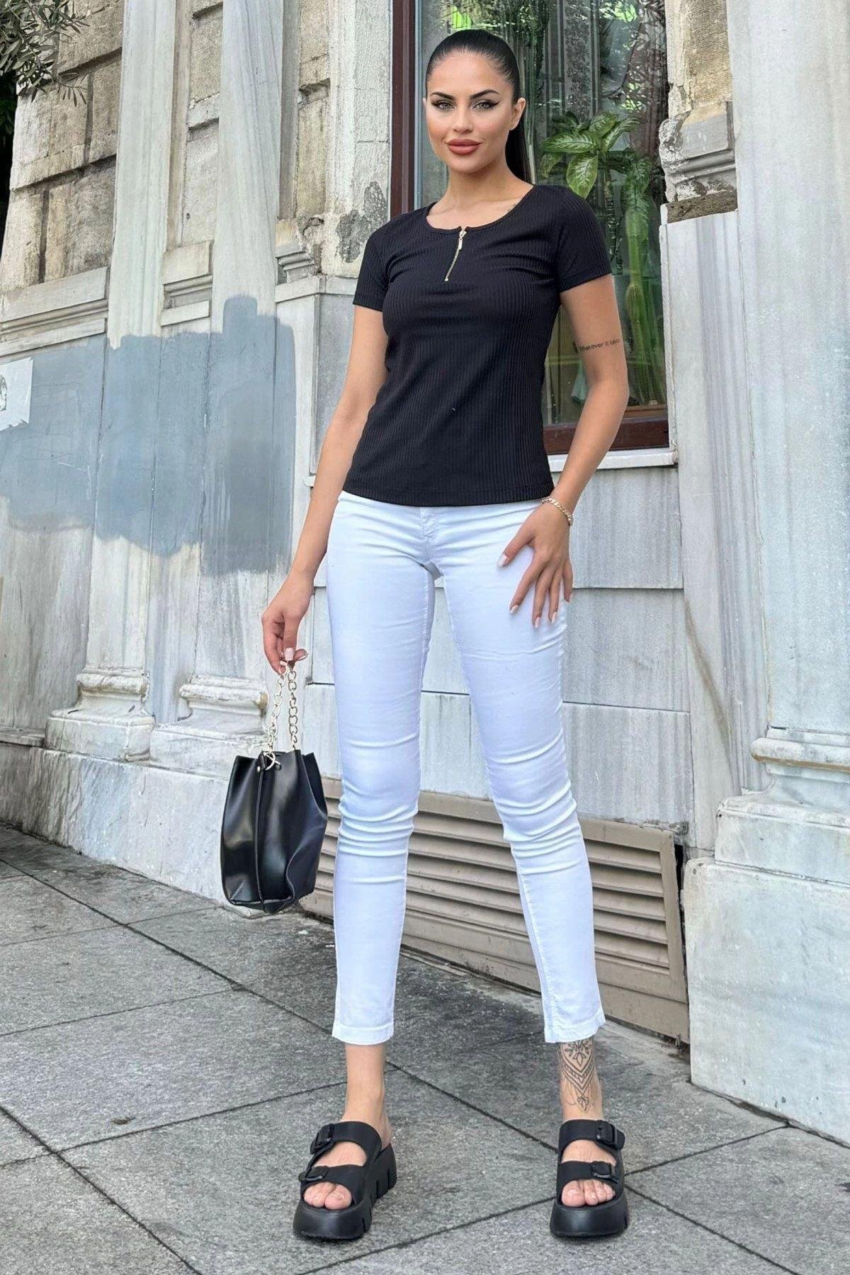 Kadın Siyah T-Shirt - 700-K4023