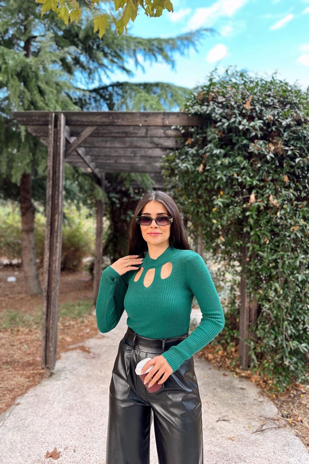 kadin-yesil-bluz-700-k7522-e3a830.jpg