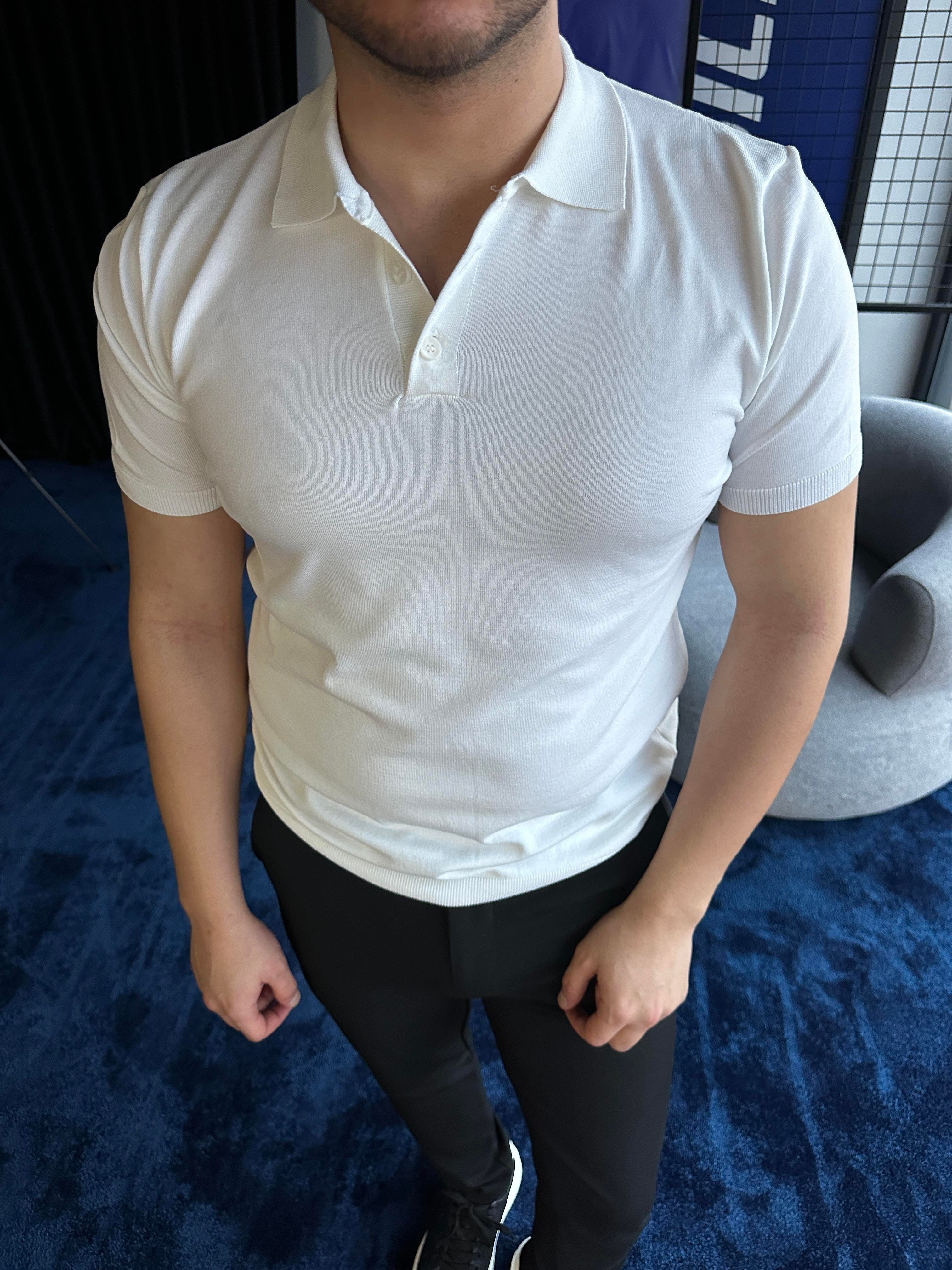 Beyaz Polo Yaka  Düğmeli Kısa Kol T-Shirt