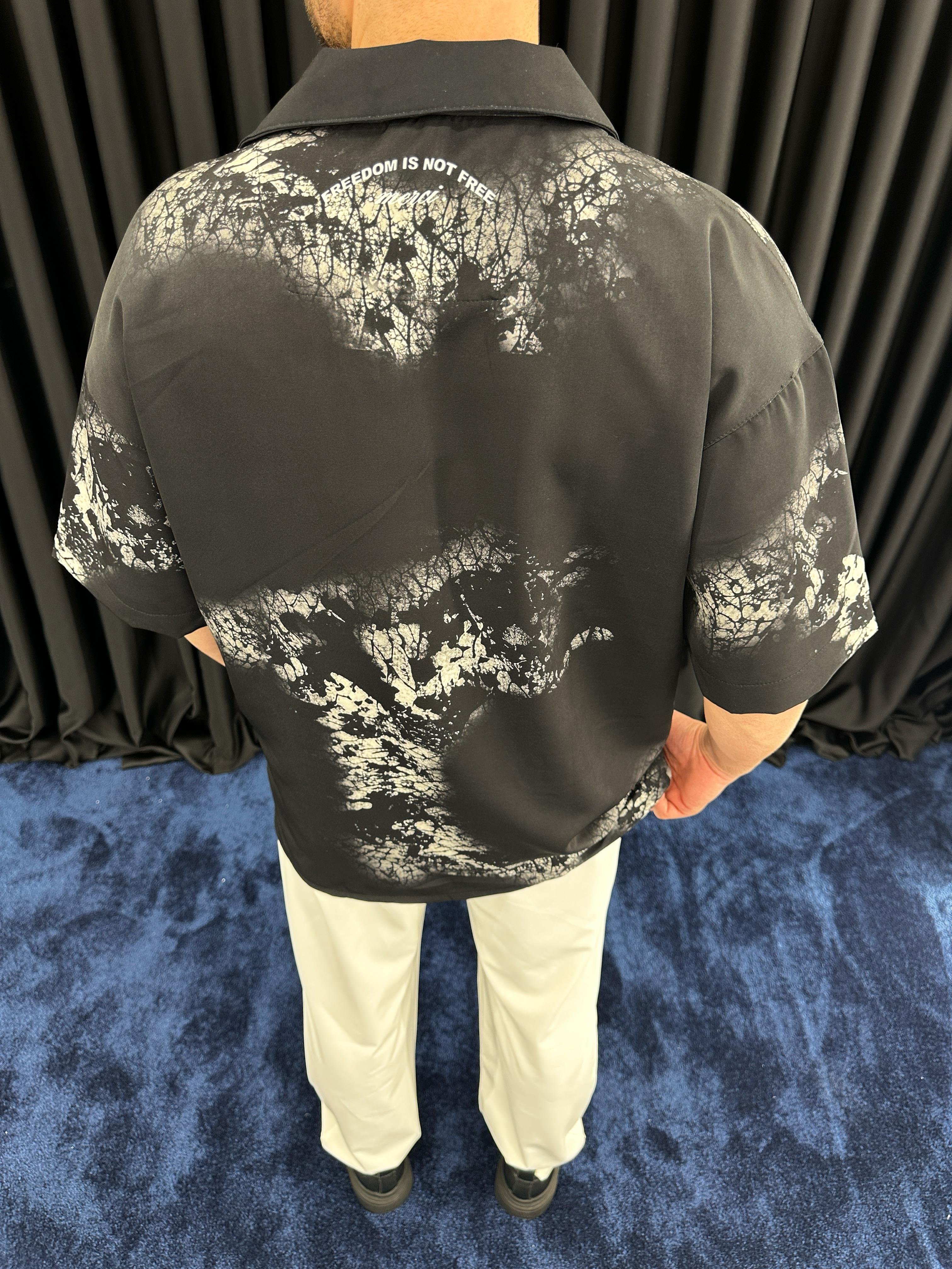 ÖZEL KOLEKSİYON BASKILI GÖMLEK 