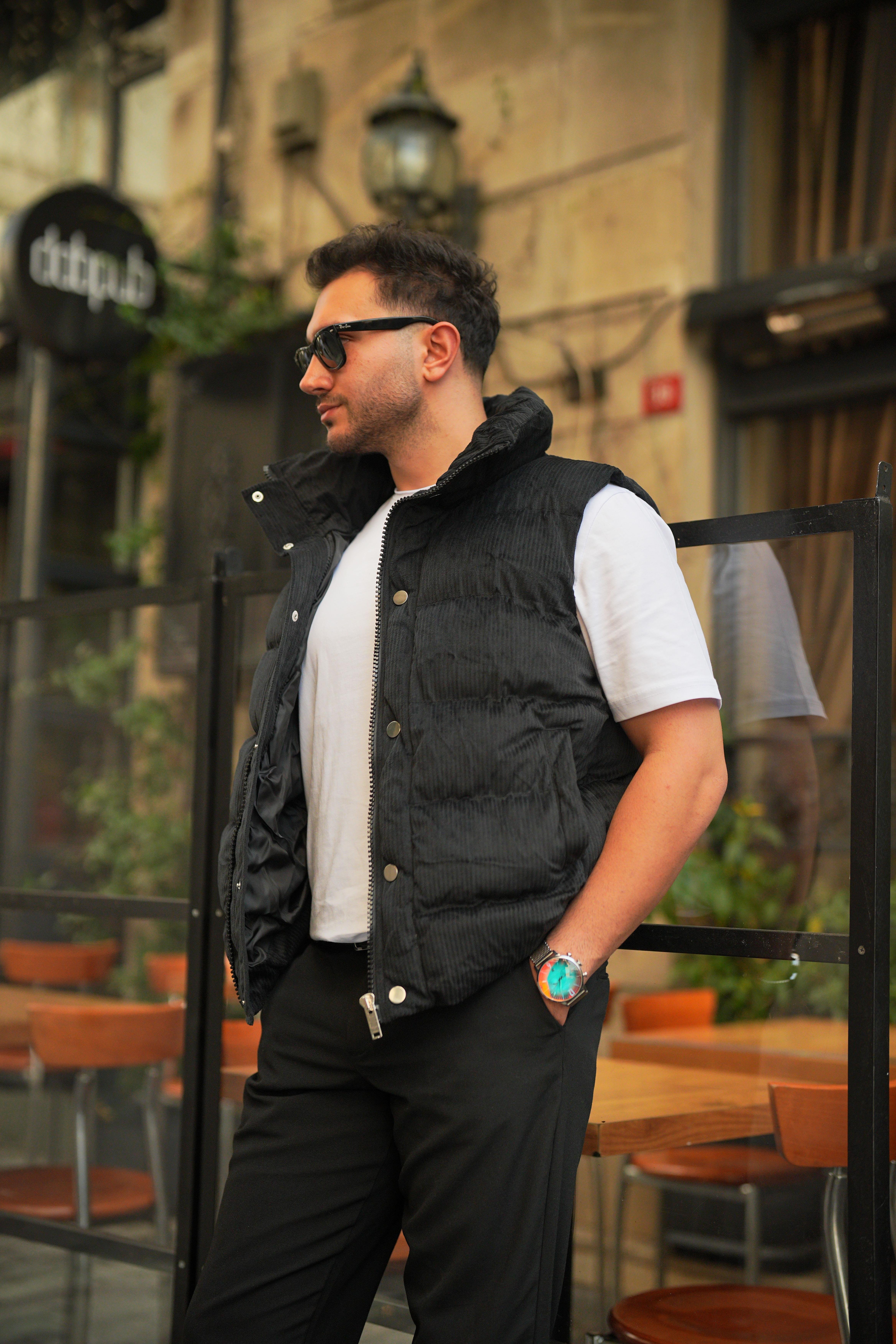 Siyah Kadife Sıfır Kol Yelek