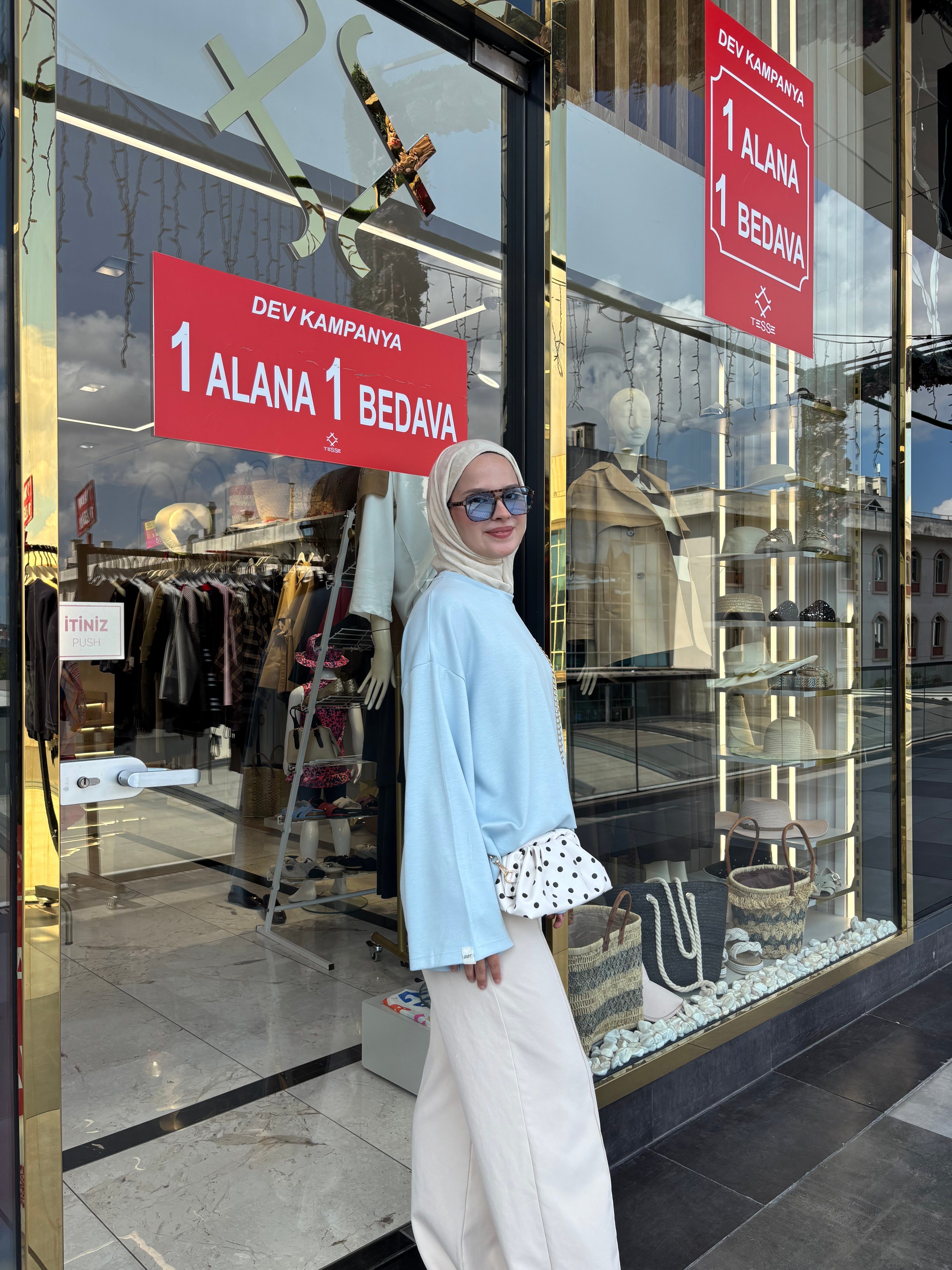 AÇIK MAVİ SWEETSHIRT