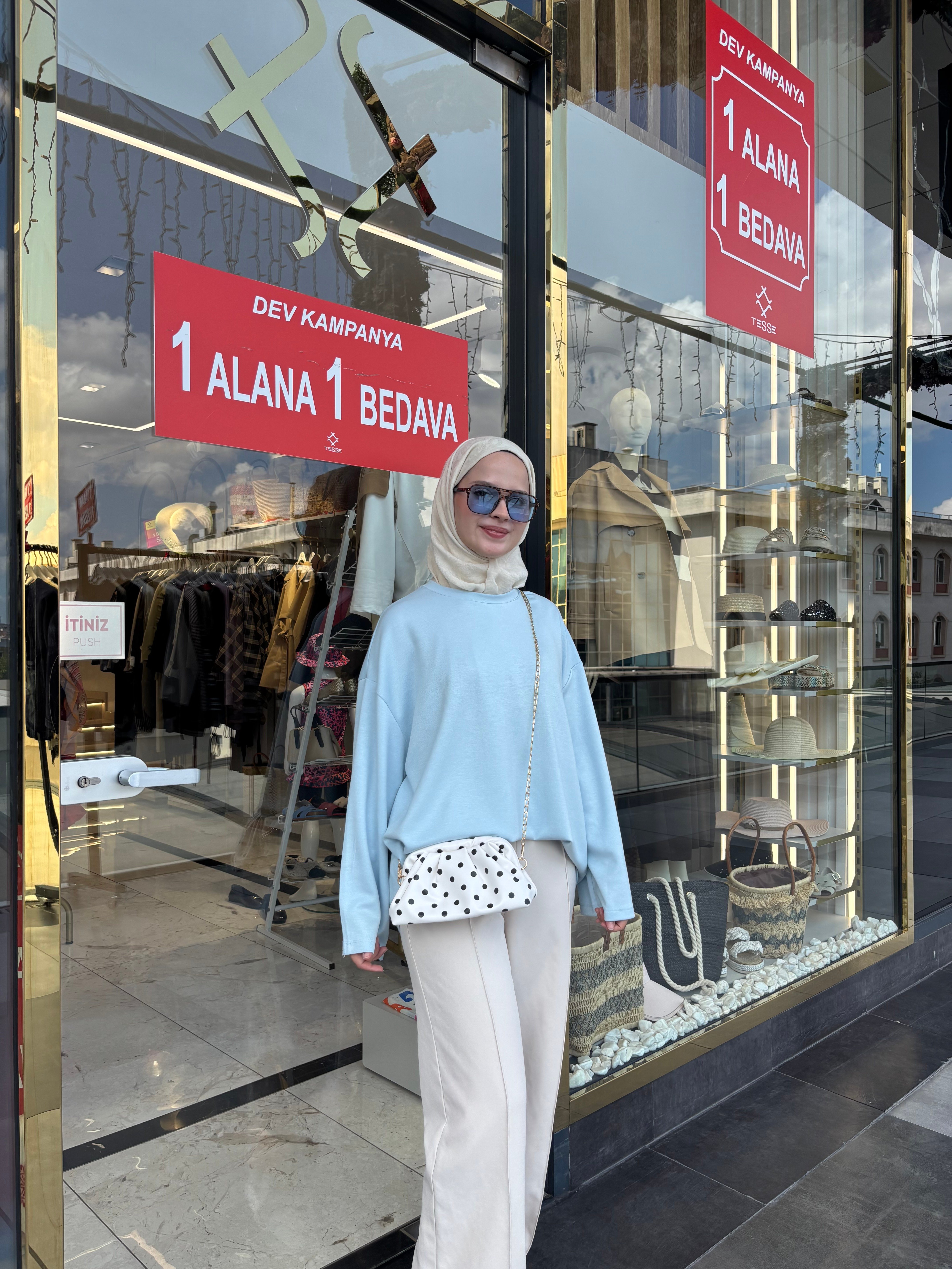 AÇIK MAVİ SWEETSHIRT