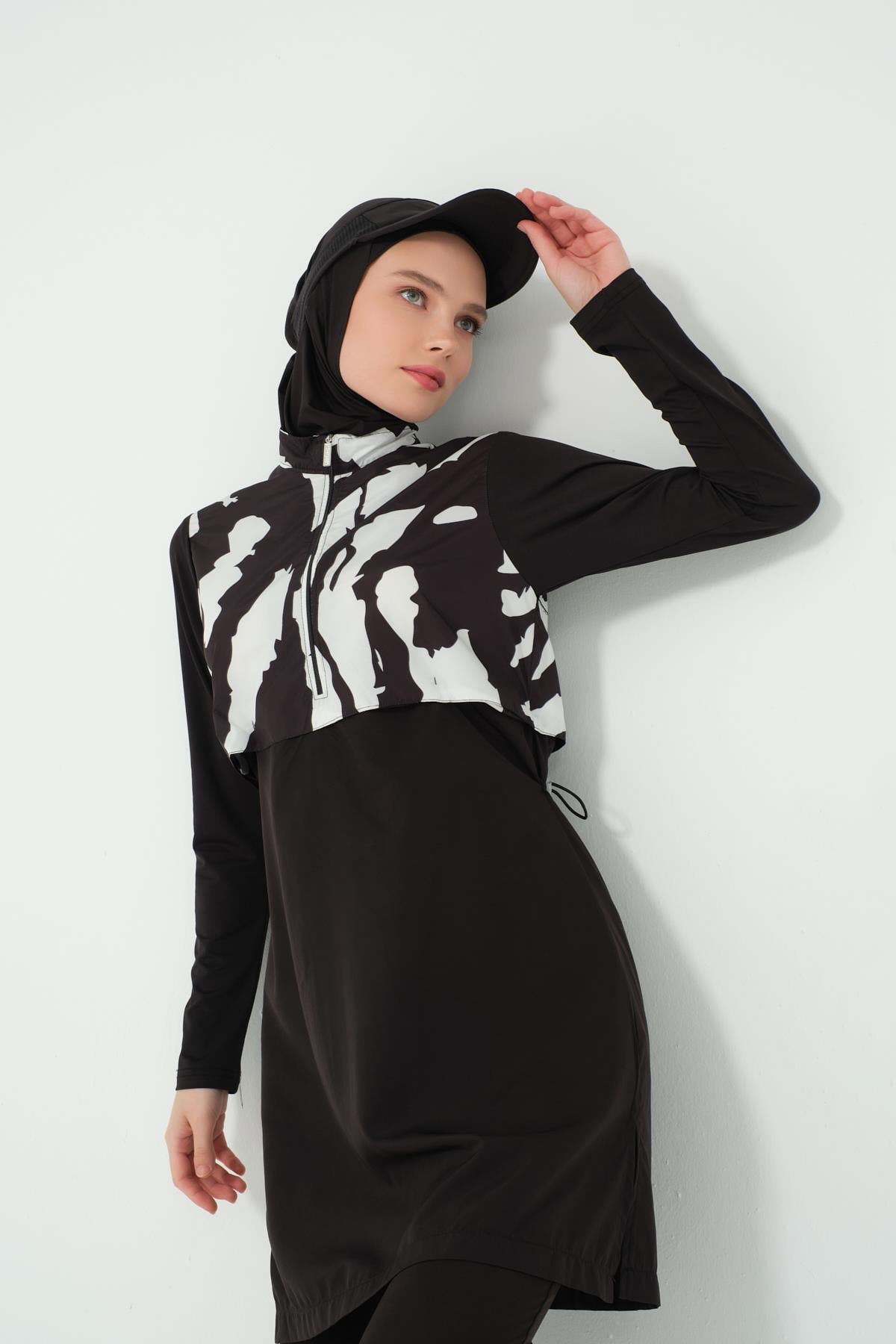 Crop Görünümlü Tesettür Mayo Siyah