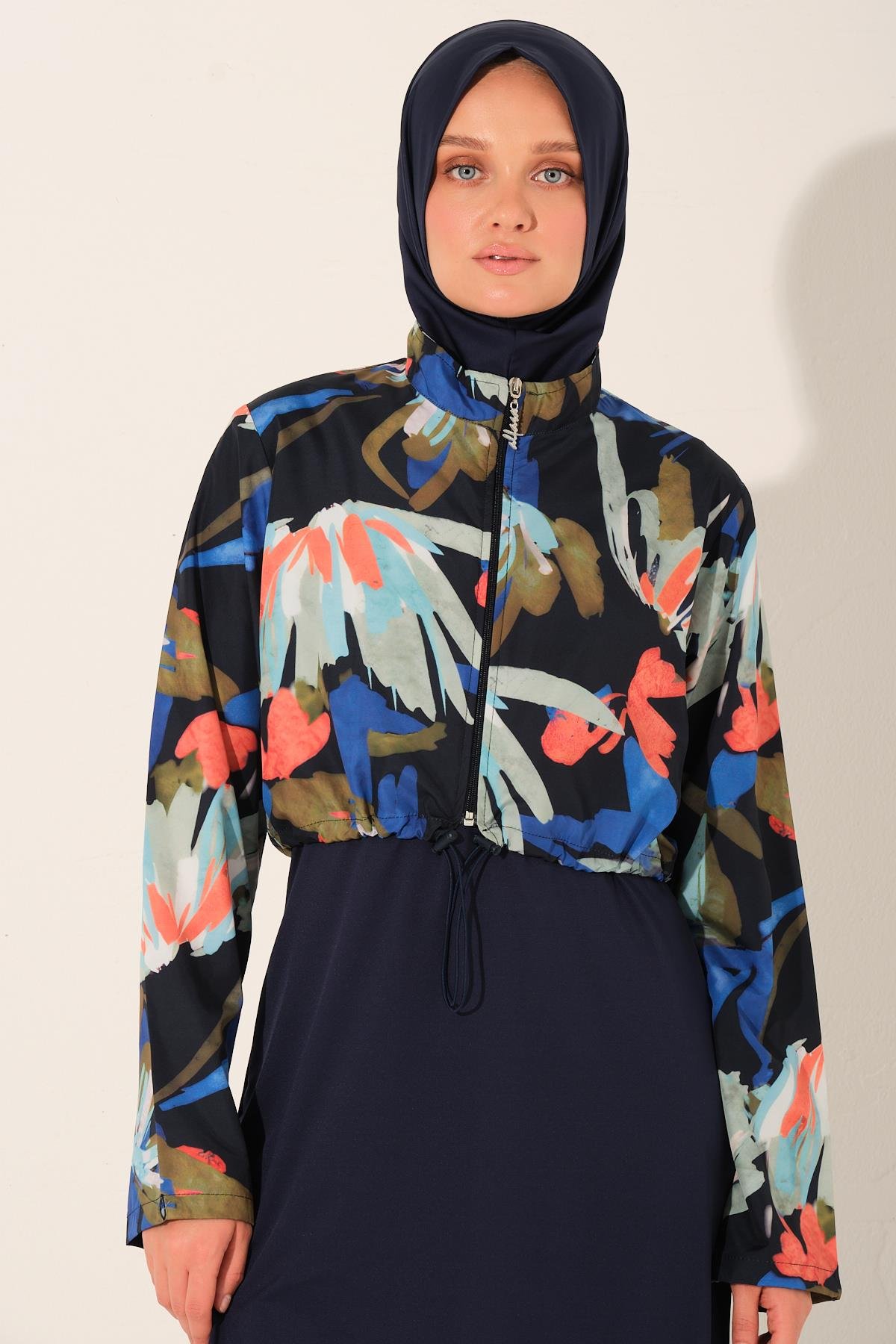 Desenli Crop Tessettür Mayo  
