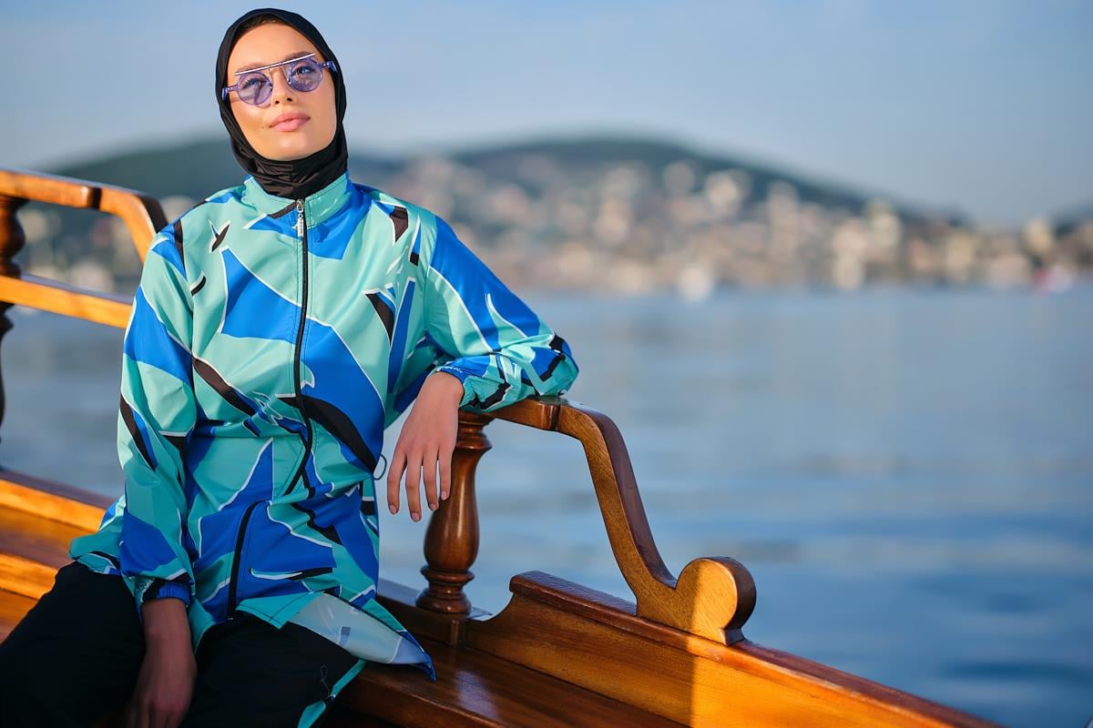 Fiji Üstü Desenli Tesettür Mayo Mavi