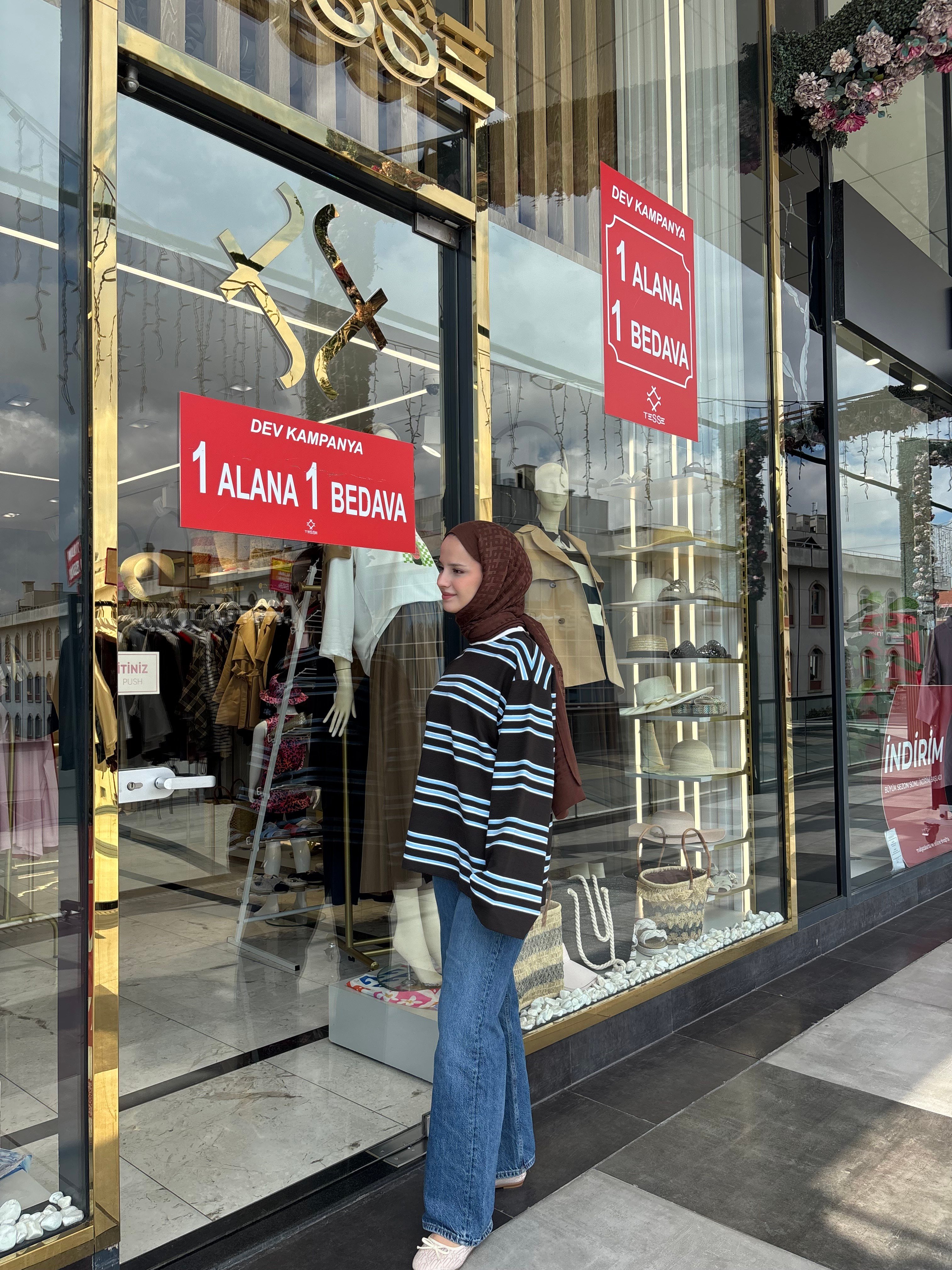 KAHVERENGİ ÇİZGİLİ SWEETSHIRT