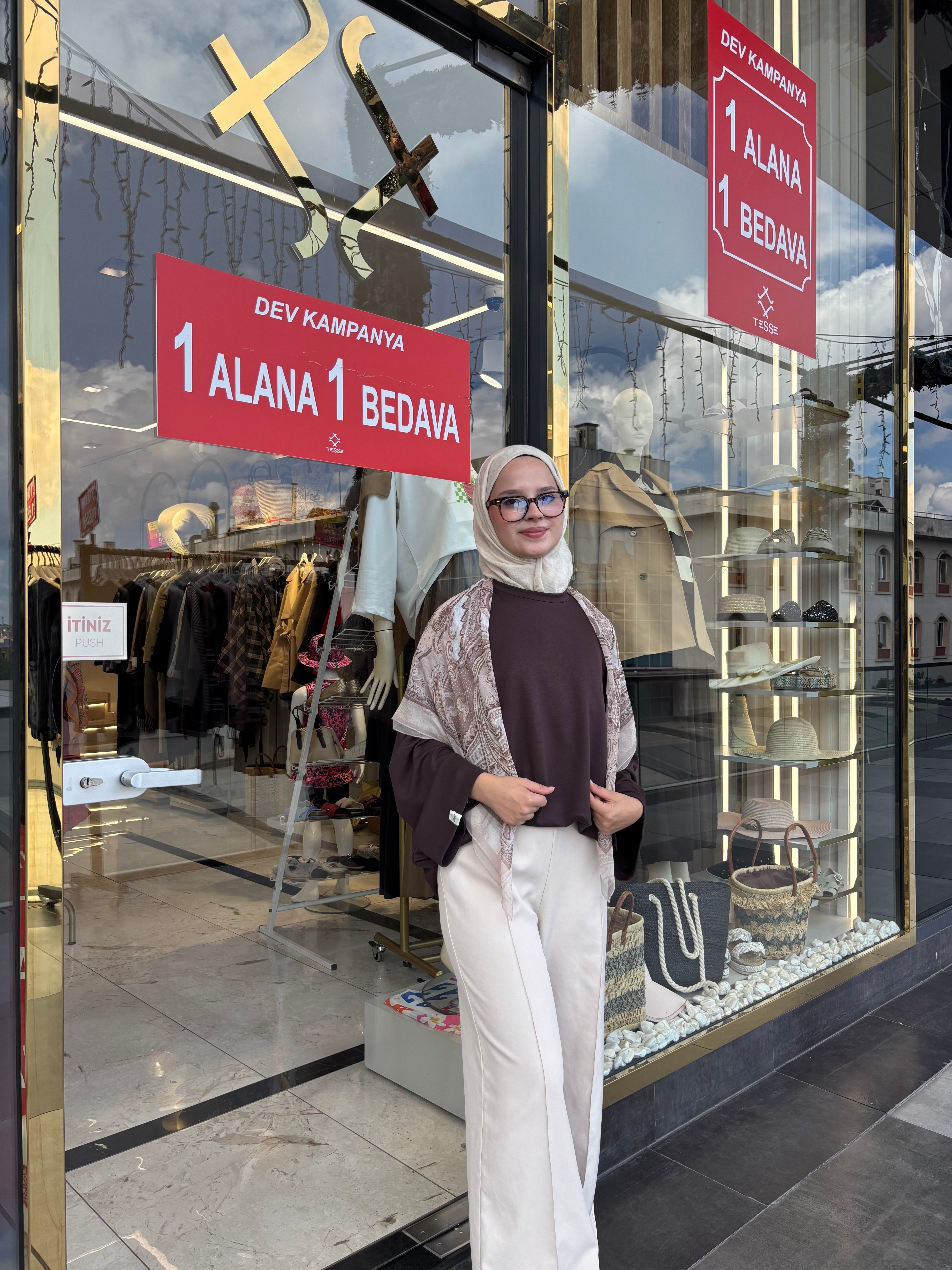KAHVERENGİ SWEETSHIRT