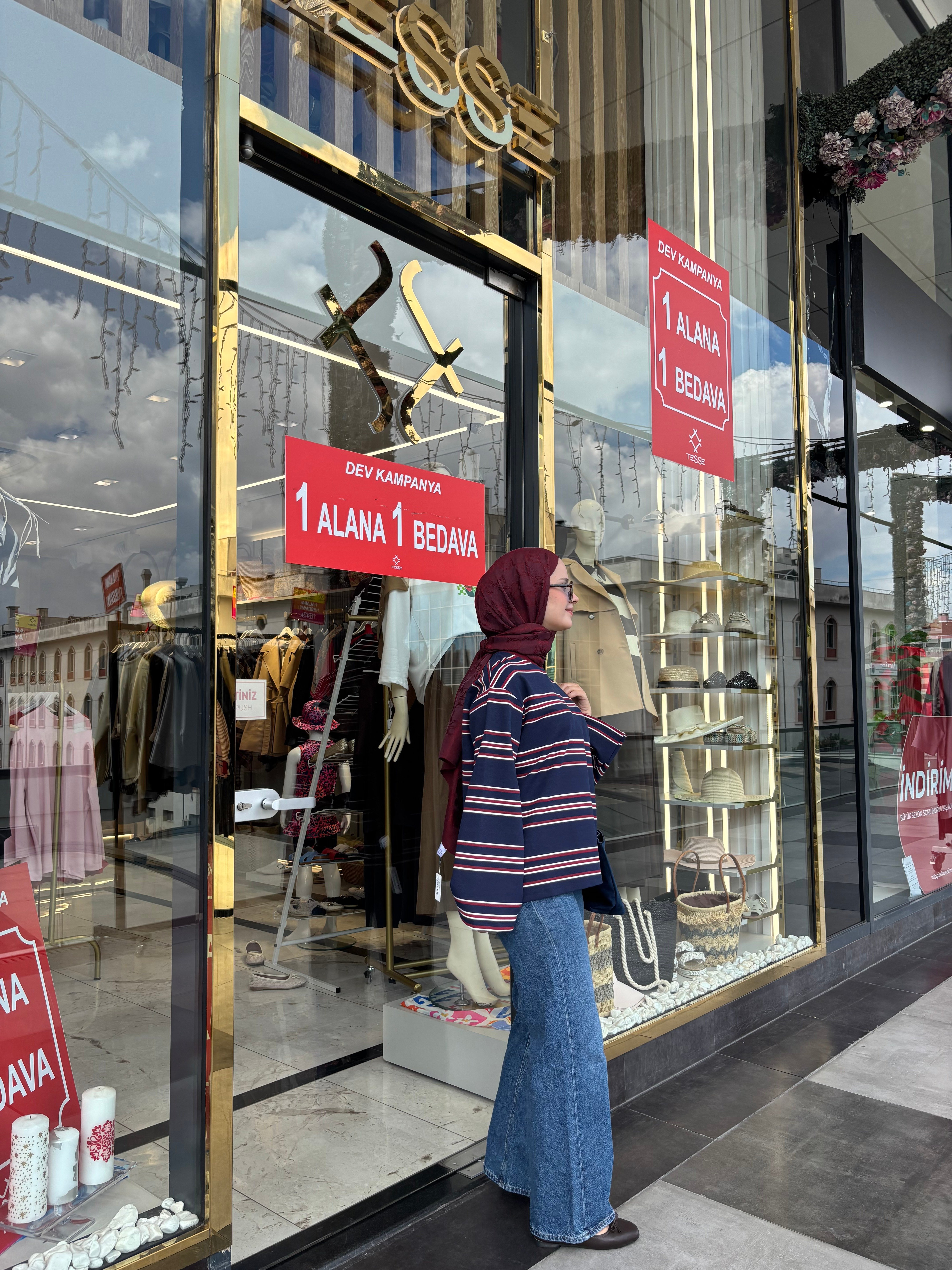 LACİVERT ÇİZGİLİ SWEETSHIRT