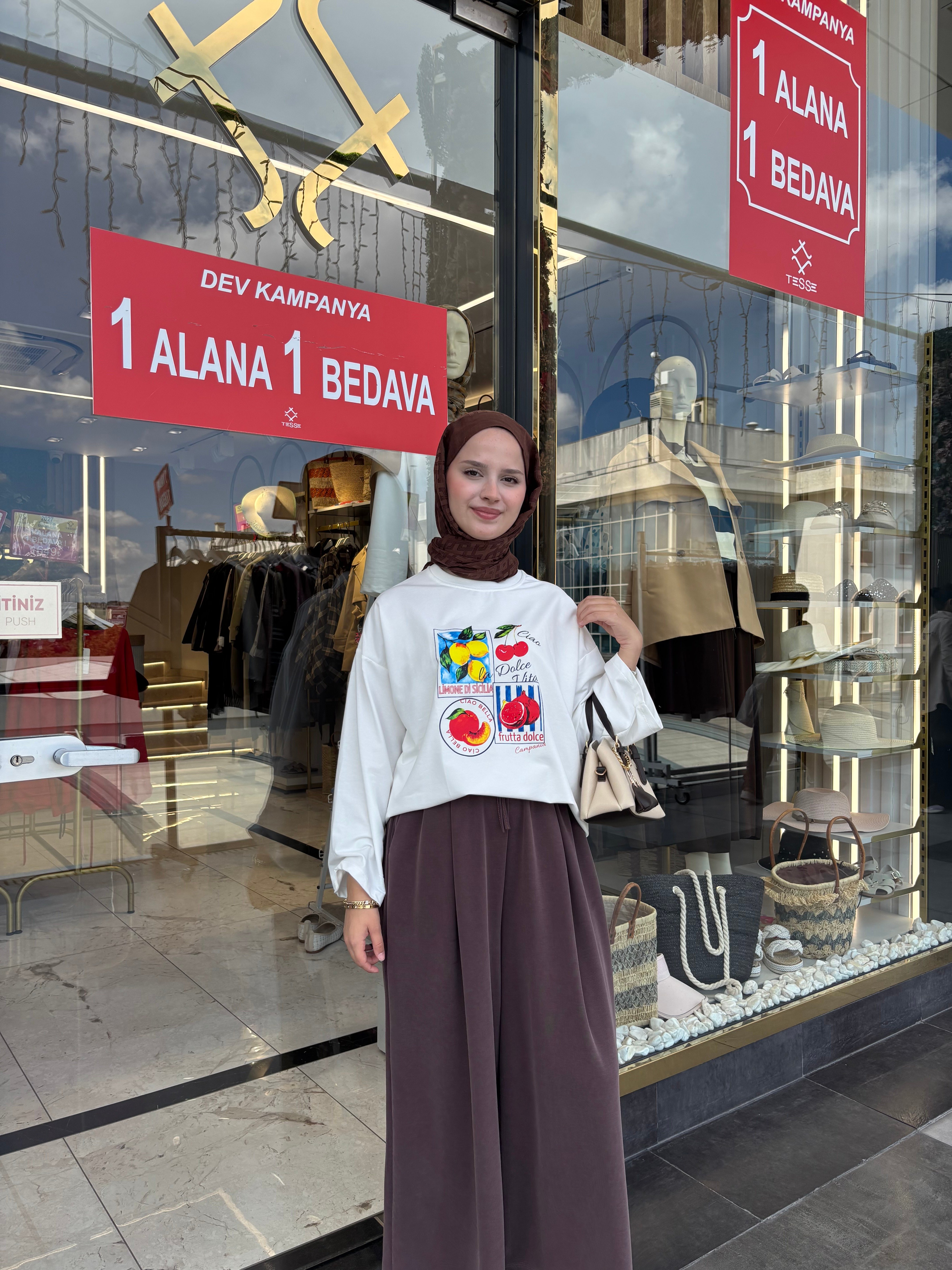 MEYVE BASKILI SWEETSHIRT