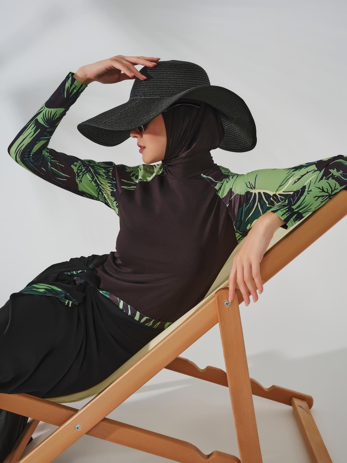 Reglan Kol Dik Yaka Tesettür Mayo Siyah