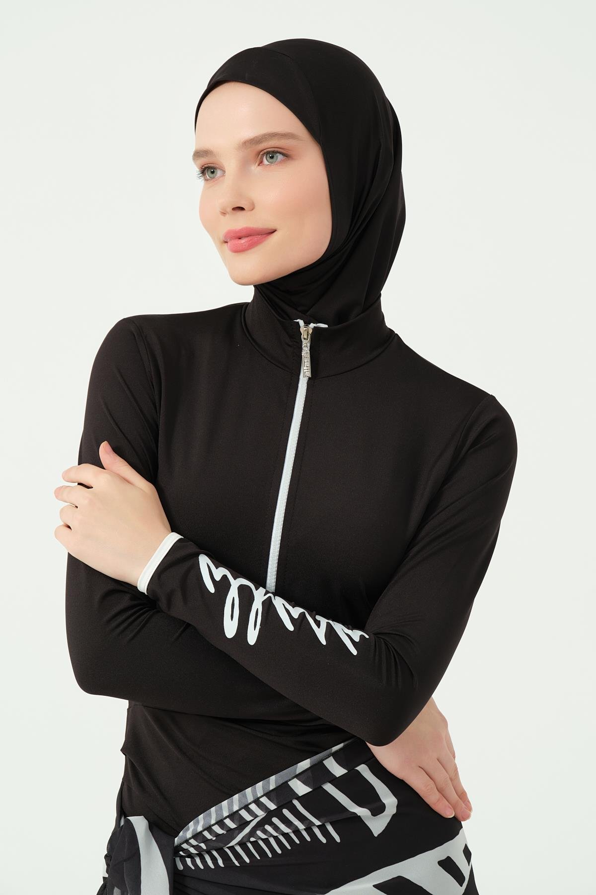 Vela Desenli Etek Pareo Siyah