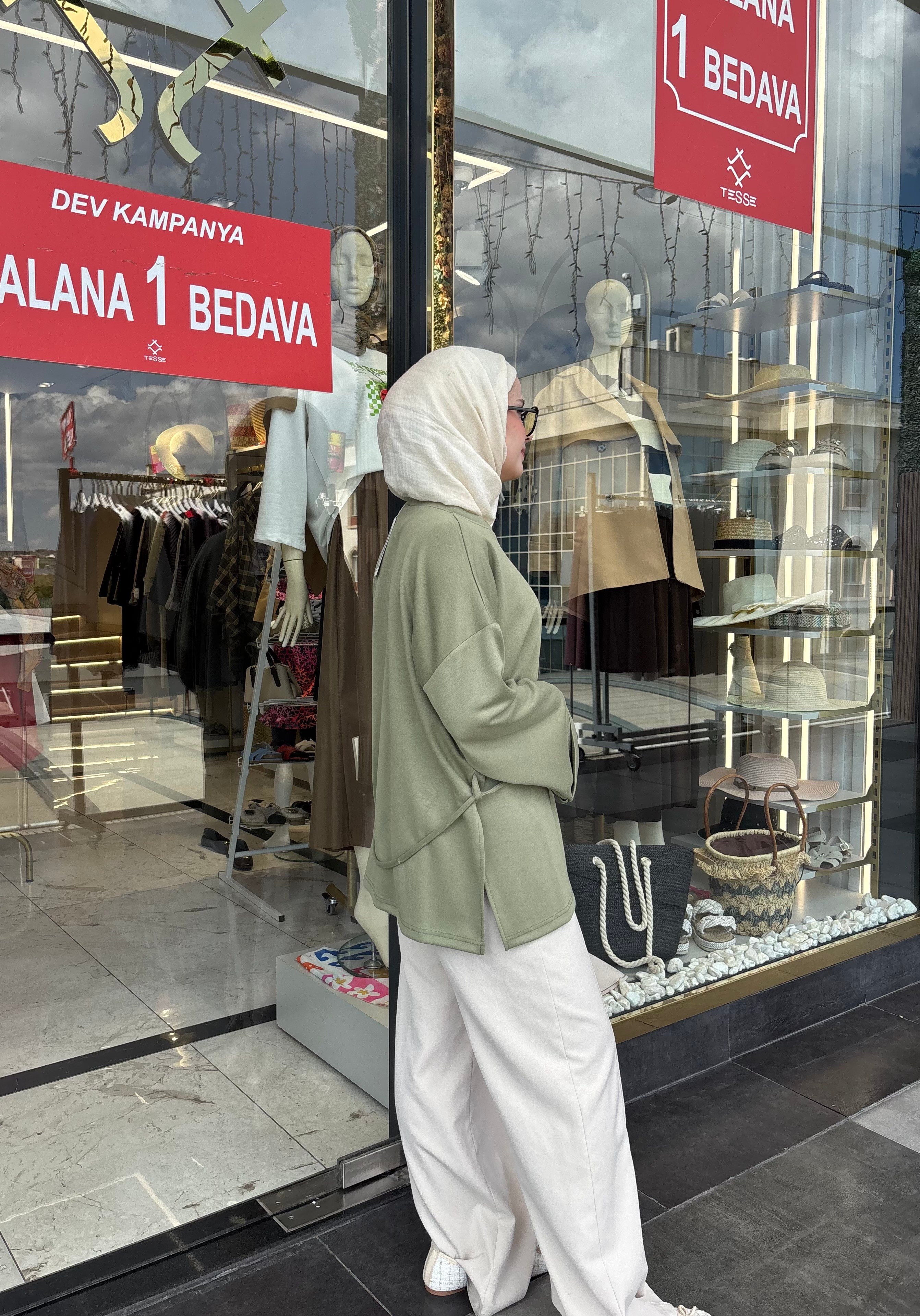 YEŞİL SWEETSHIRT
