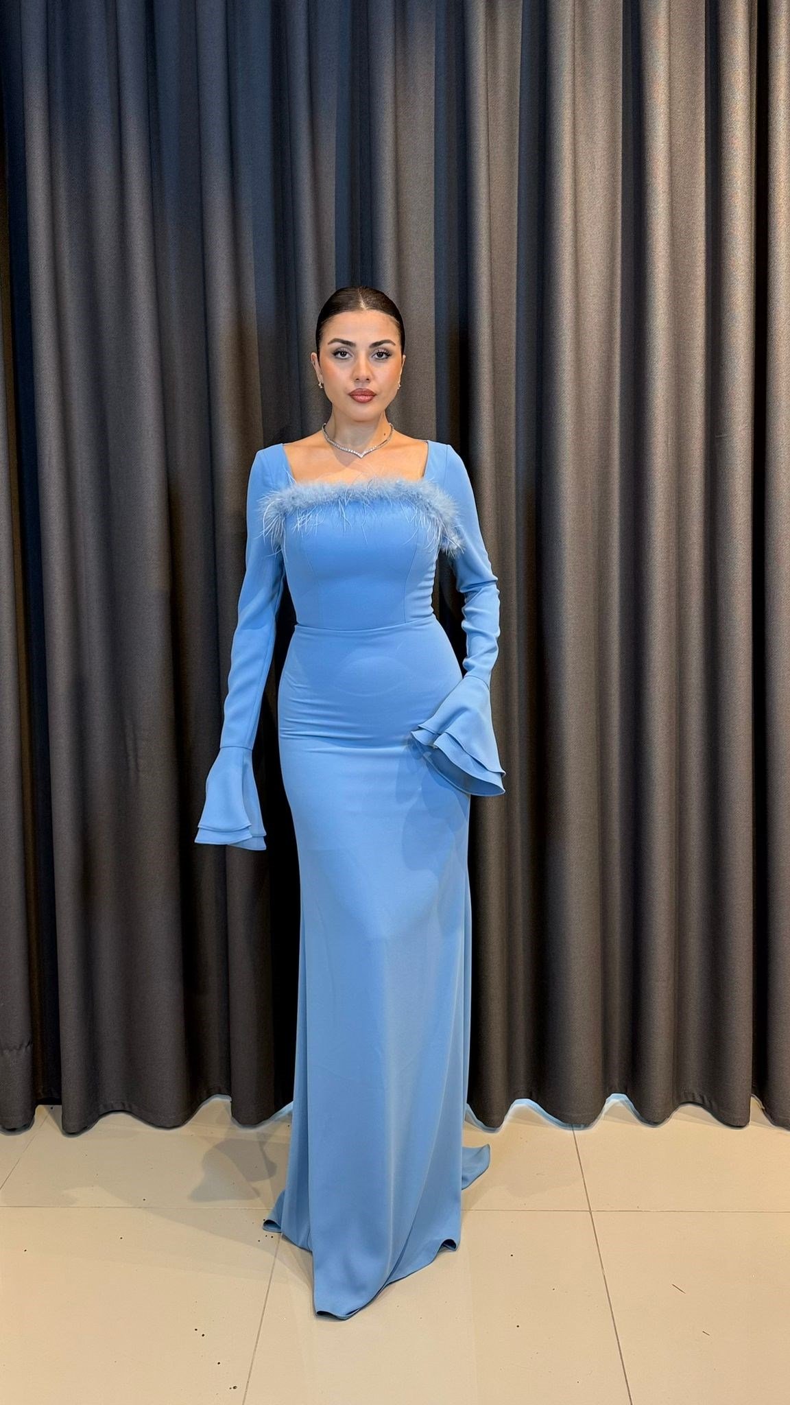 Bebek Mavisi Tüylü Kare Yaka Balık Abiye Elbise