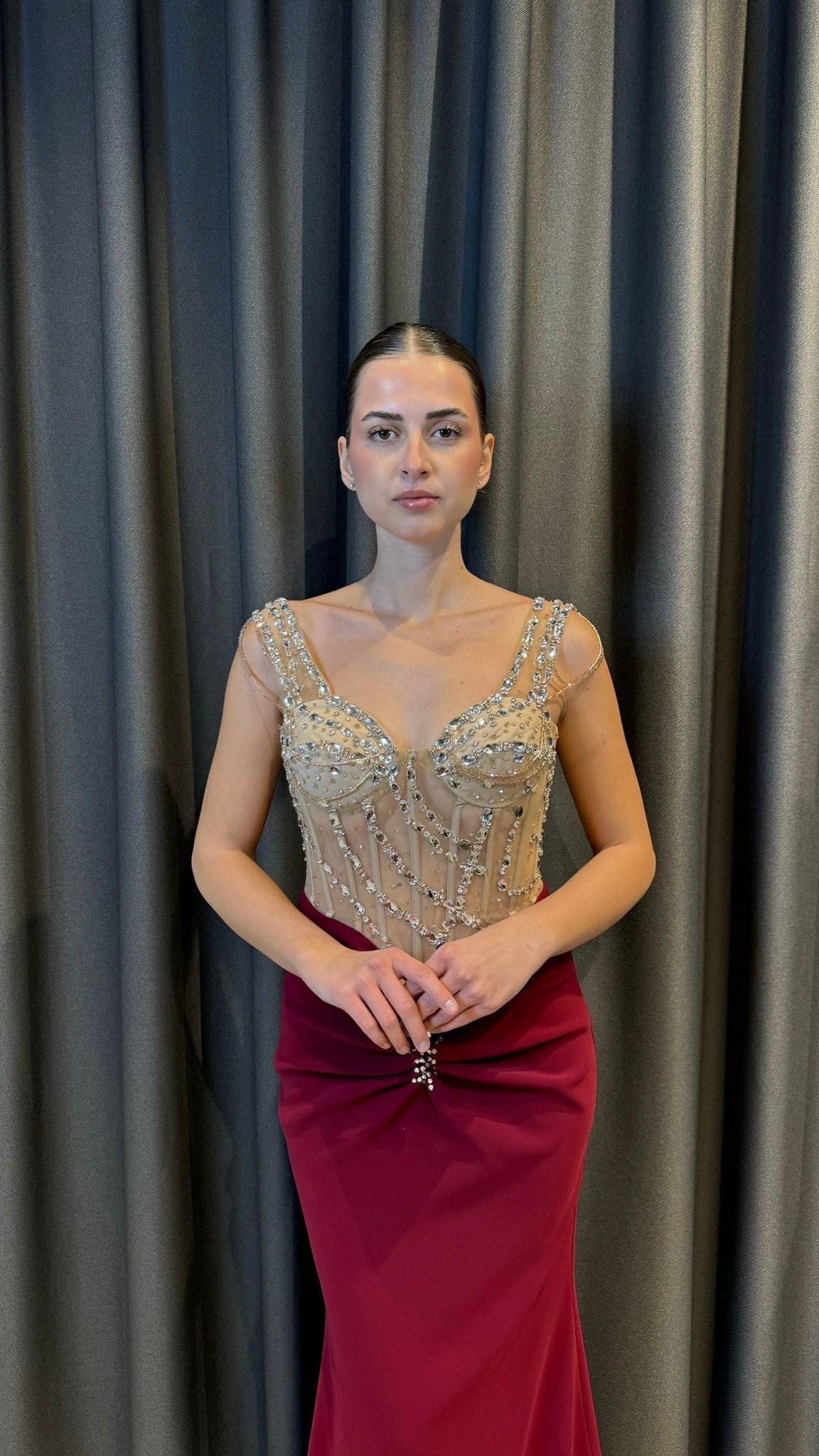 Bordo Kristal İşlemeli Transparan Korse Detaylı Abiye