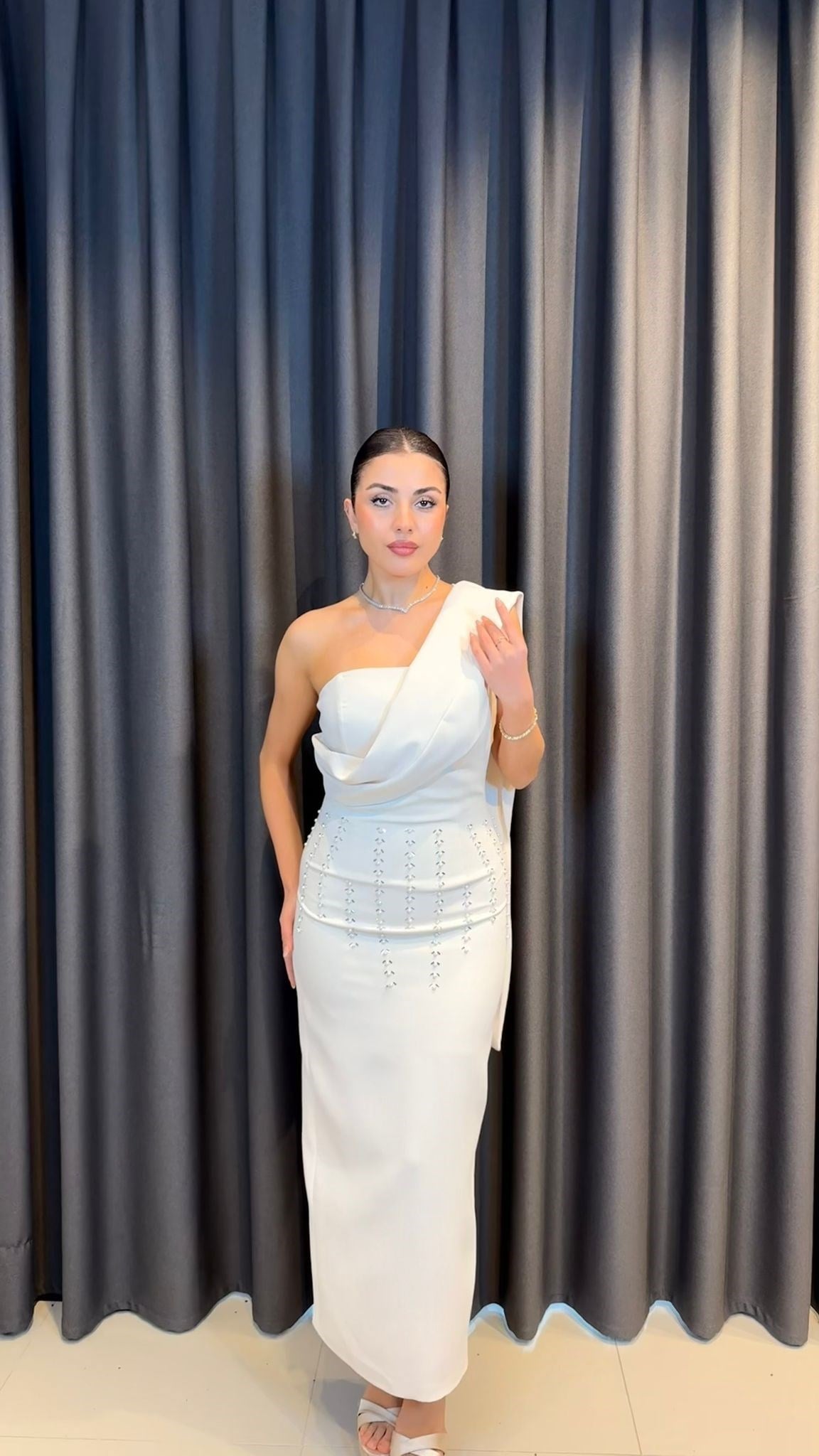 Ekru Tek Omuz Kristal İşlemeli Drape Abiye