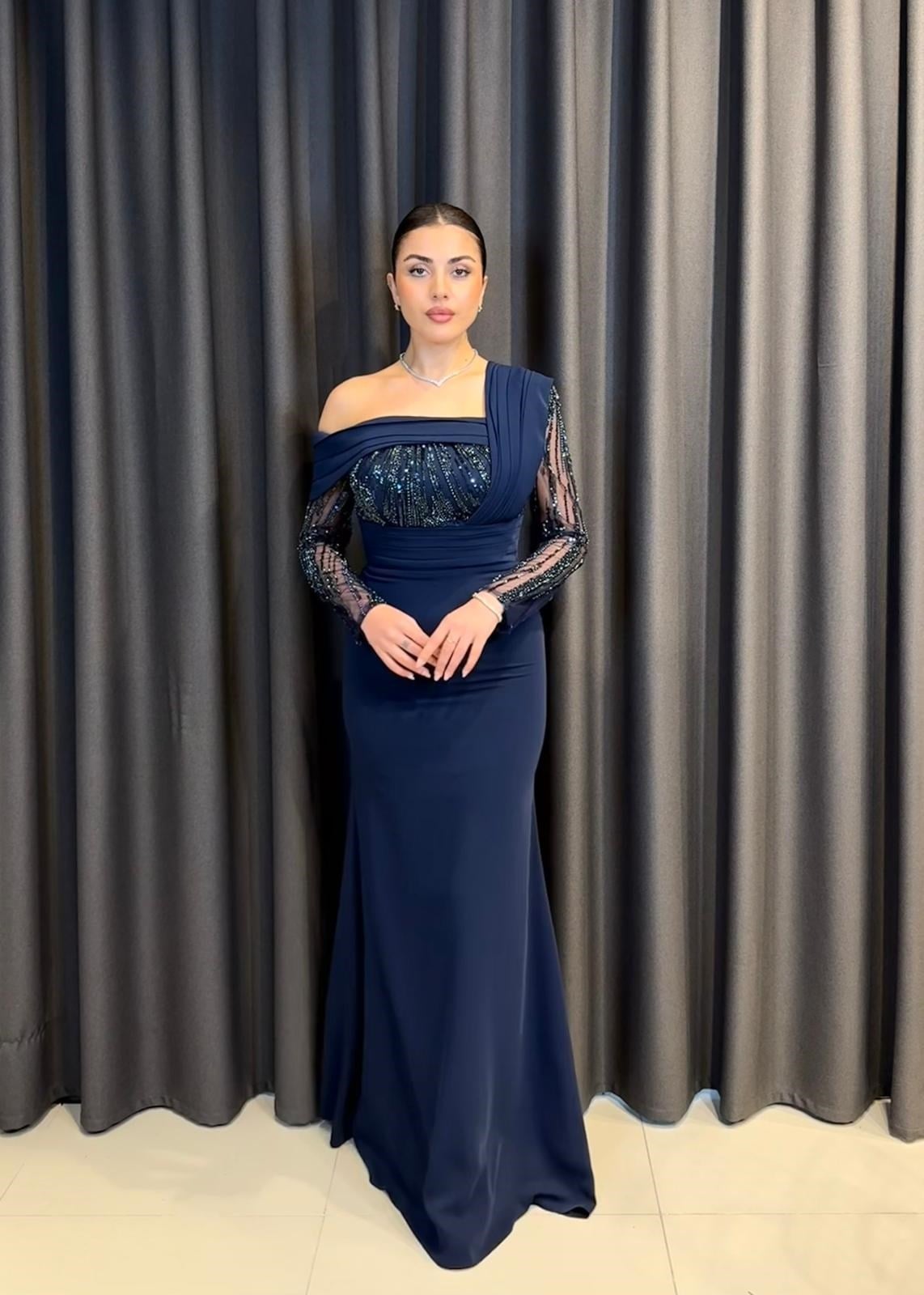 Lacivert Tek Omuz Drape Detaylı Payet ve Boncuk İşlemeli Abiye