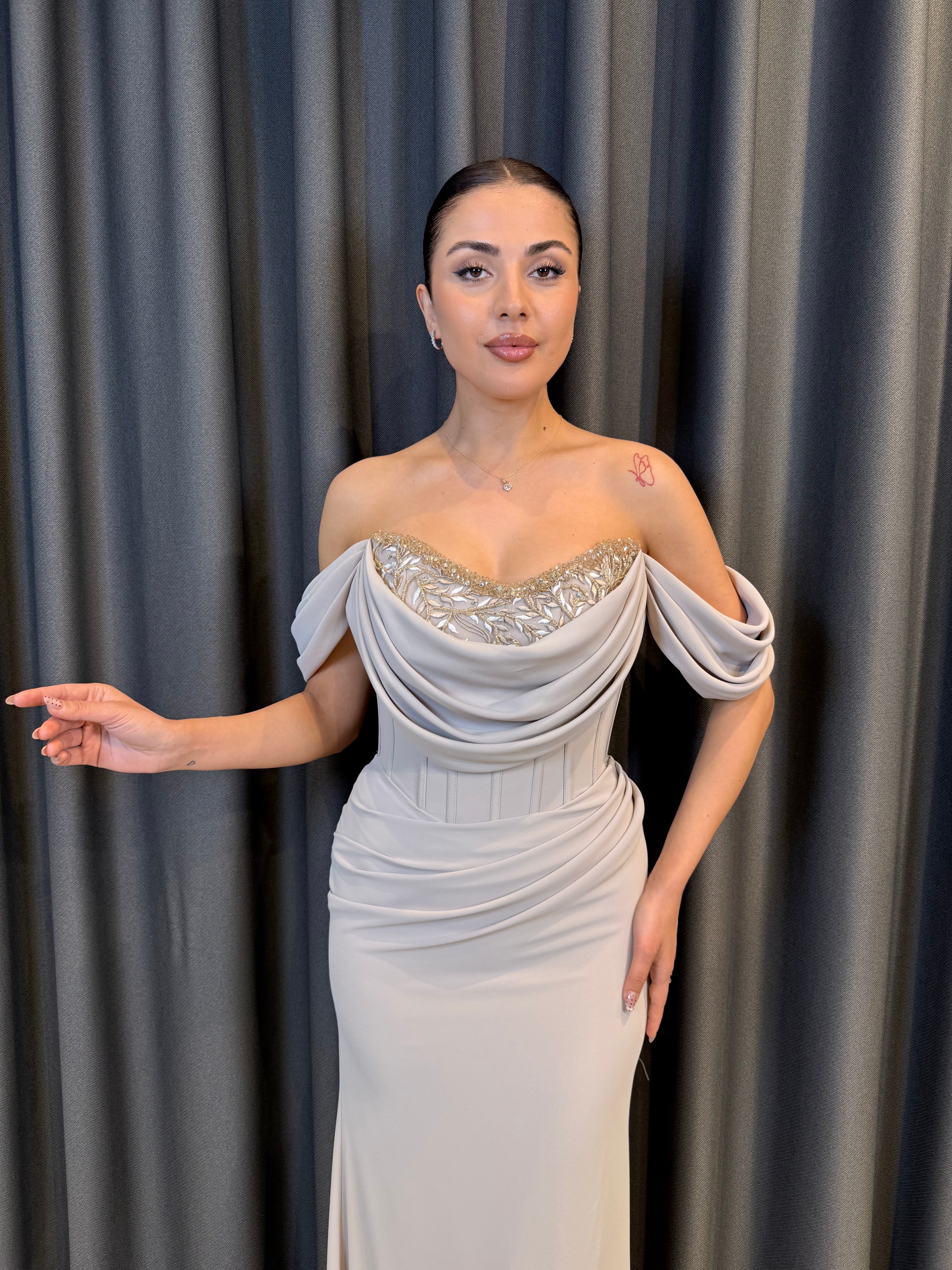 Vizon Düşük Omuz Drape Detaylı Nakış İşlemeli Abiye Elbise