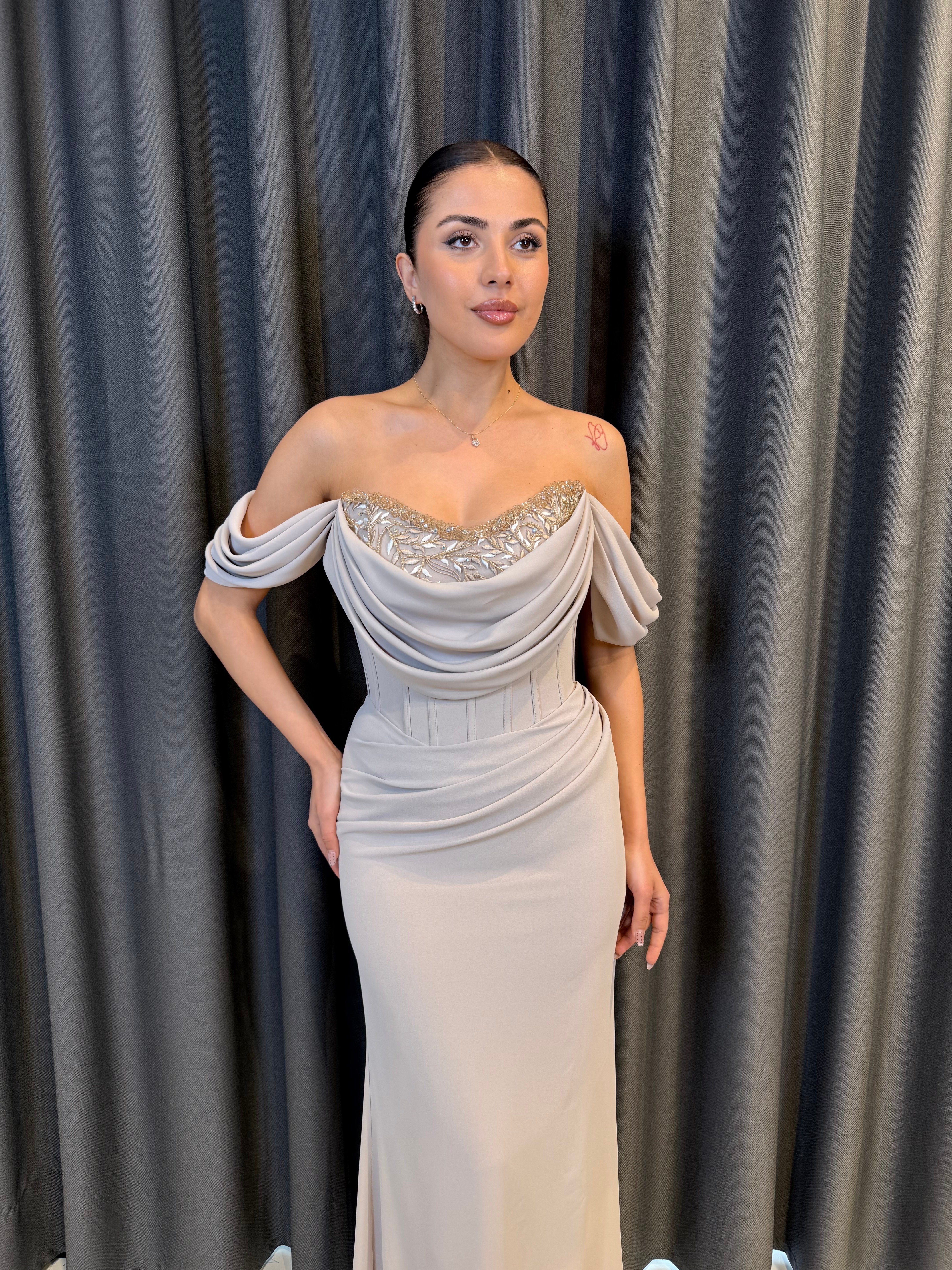 Vizon Düşük Omuz Drape Detaylı Nakış İşlemeli Abiye Elbise