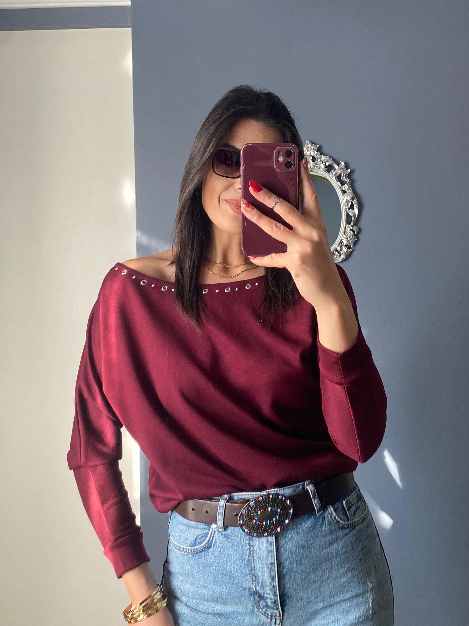 BORDO DÜŞÜK OMUZ ZIMBA DETAY BLUZ