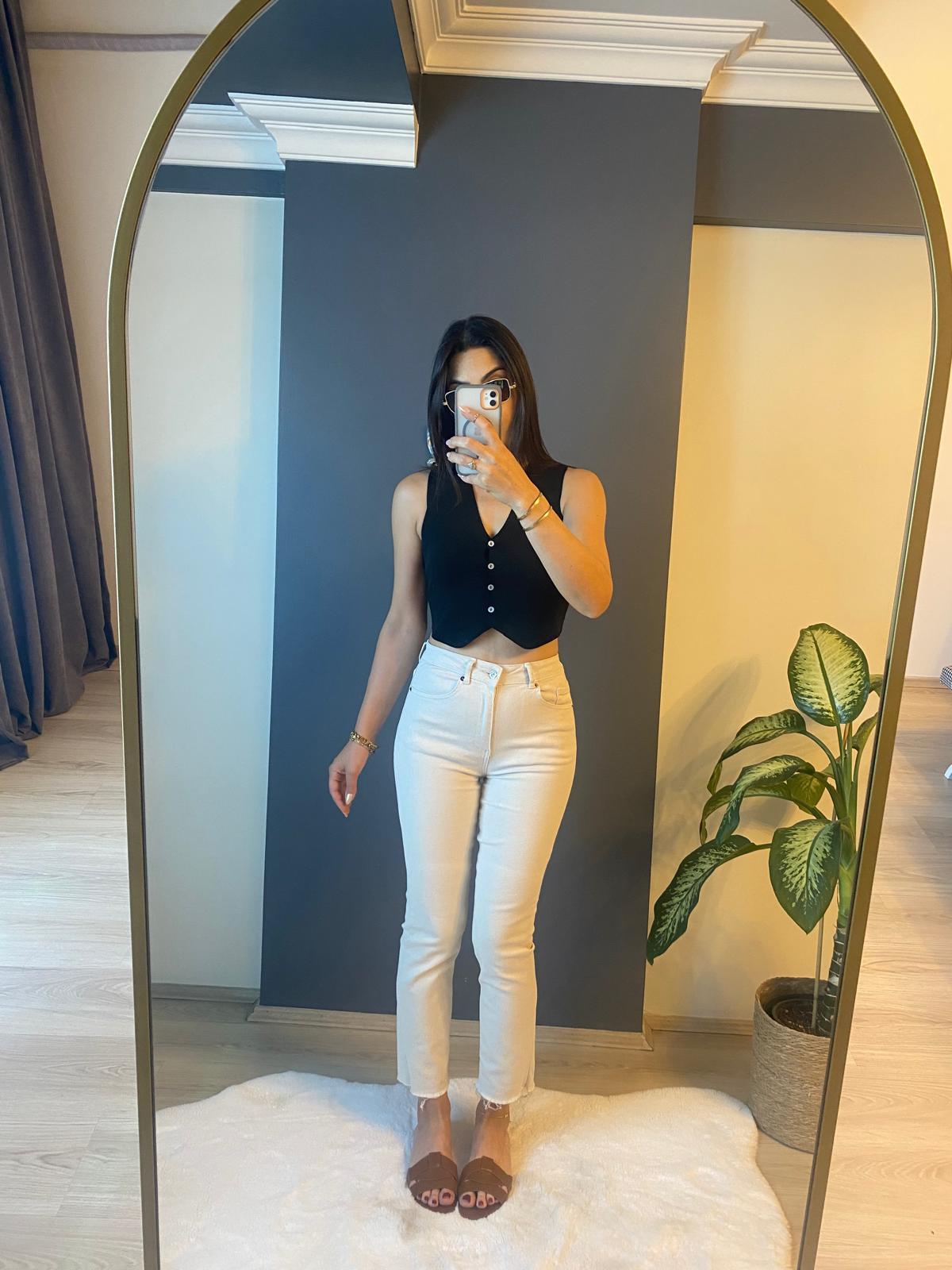 EKRU MOM KESİK PAÇA JEAN