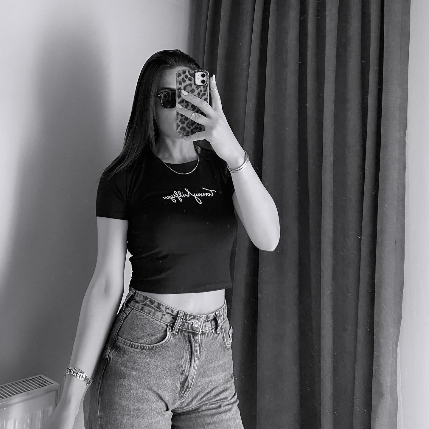 TOMMY CROP