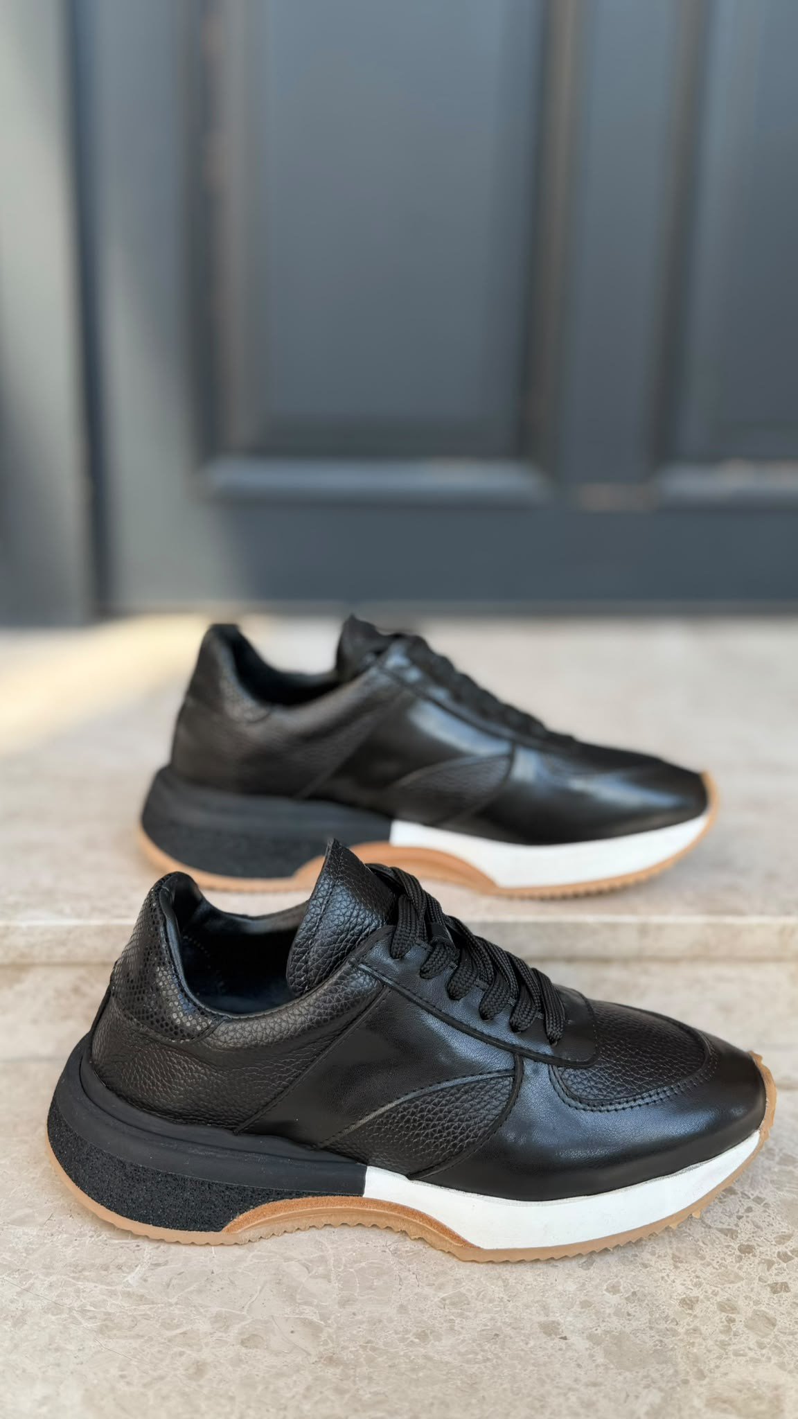%100 Hakiki Deri  Taban Detaylı Sneakers Siyah