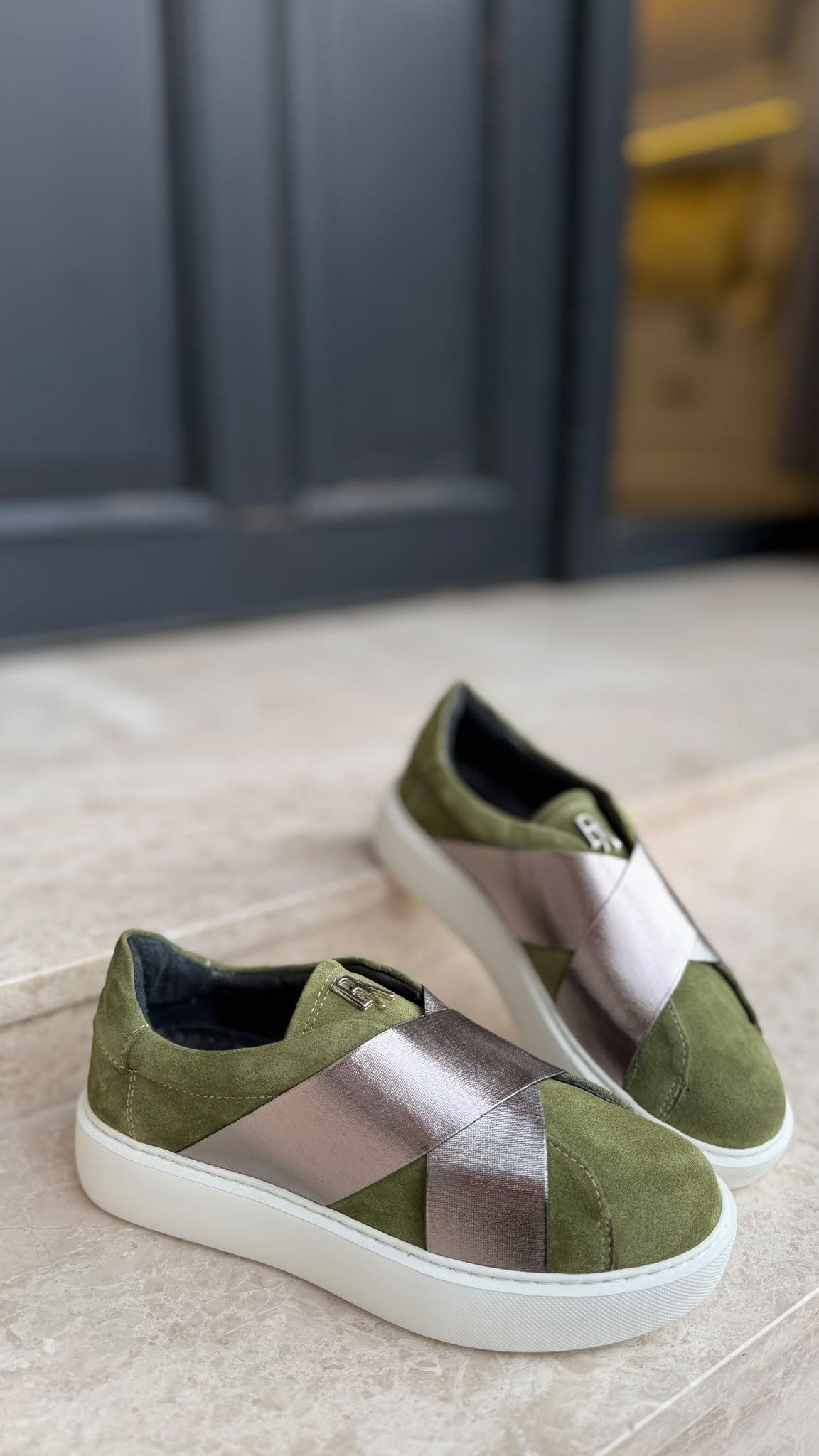 Düz Taban Çapraz Bantlı %100 Hakiki Deri Kadın Sneakers Yeşil
