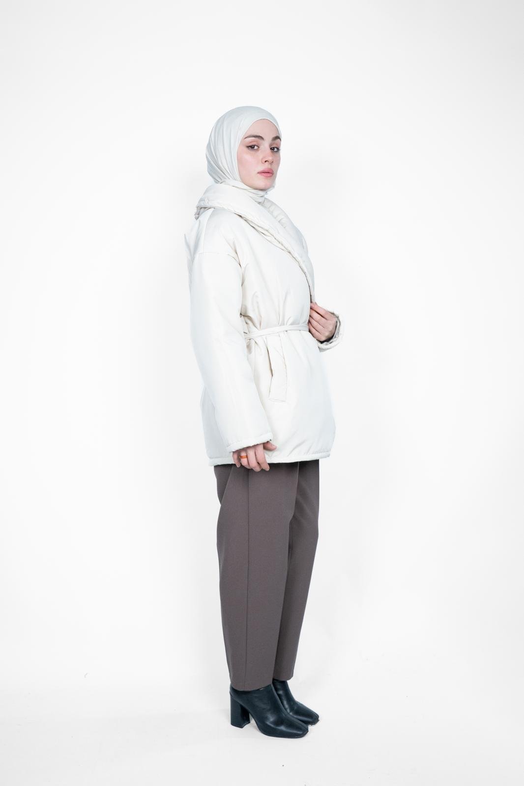 PREMİUM KUŞAKLI ŞİŞME MONT EKRU