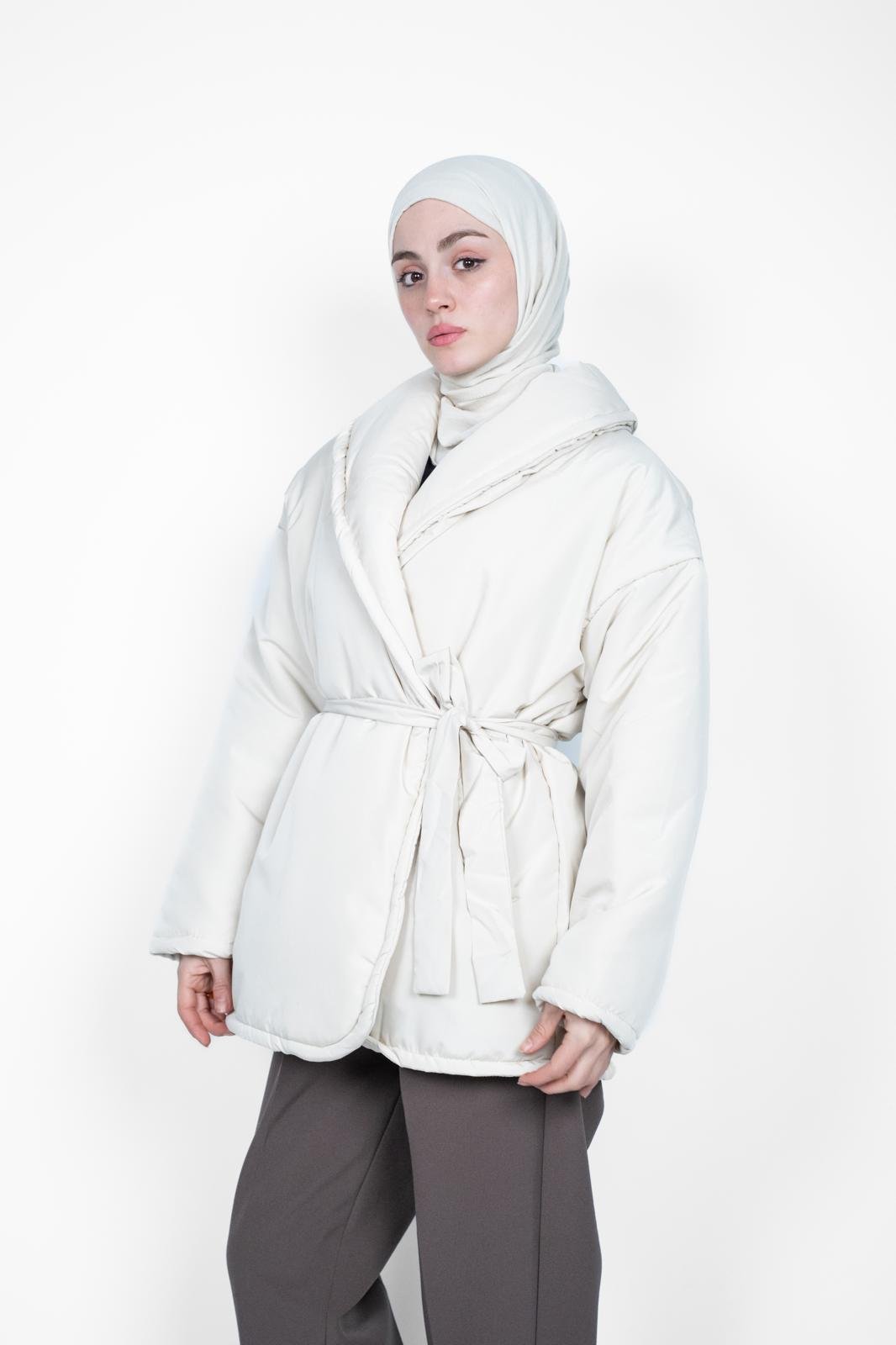 PREMİUM KUŞAKLI ŞİŞME MONT EKRU