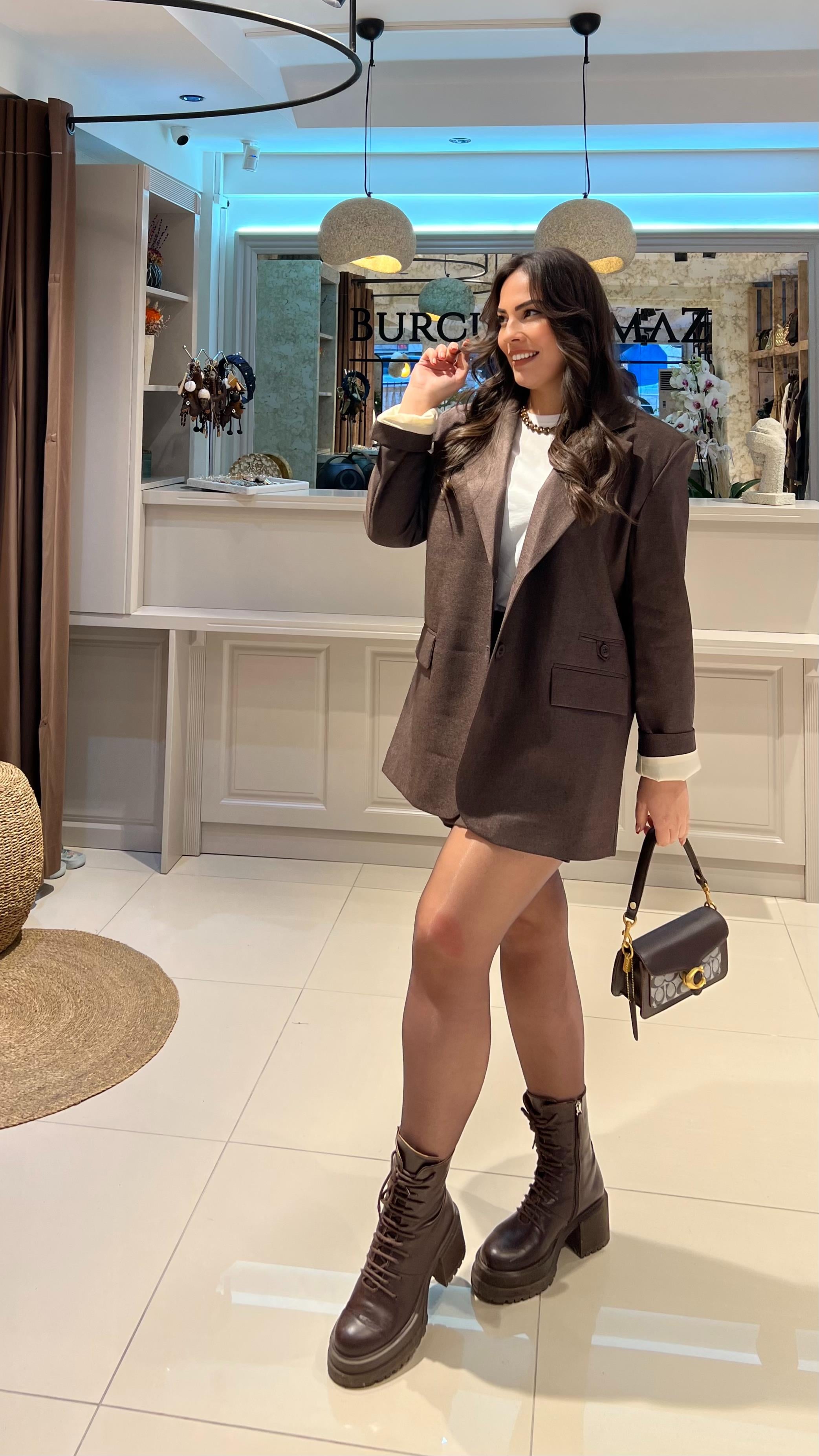 ŞORT ETEK BLAZER TAKIM