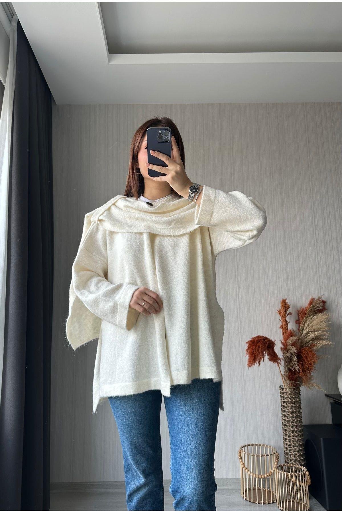 Düğmeli Atkılı Oversize Kazak | Ekru