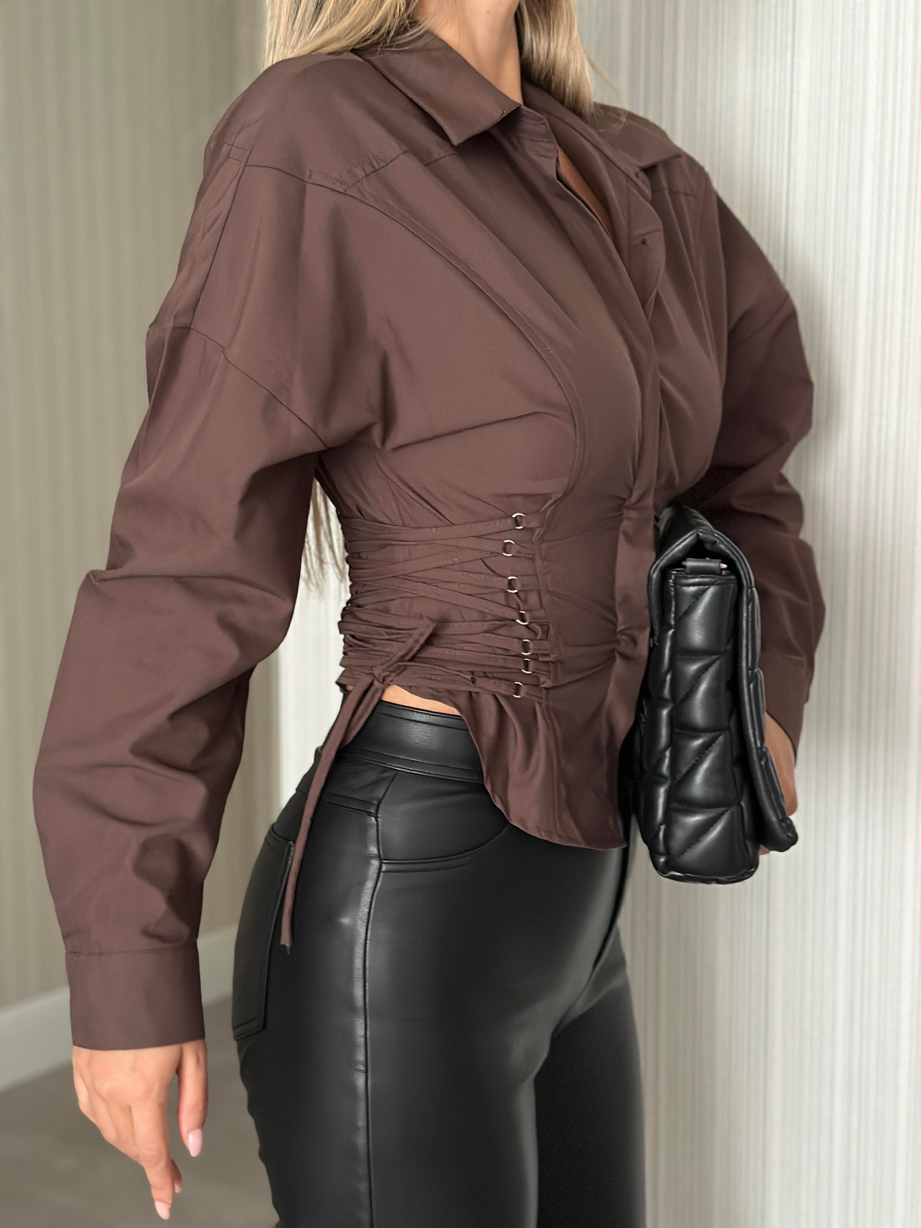 KORSE MODEL KAHVERENGİ GÖMLEK