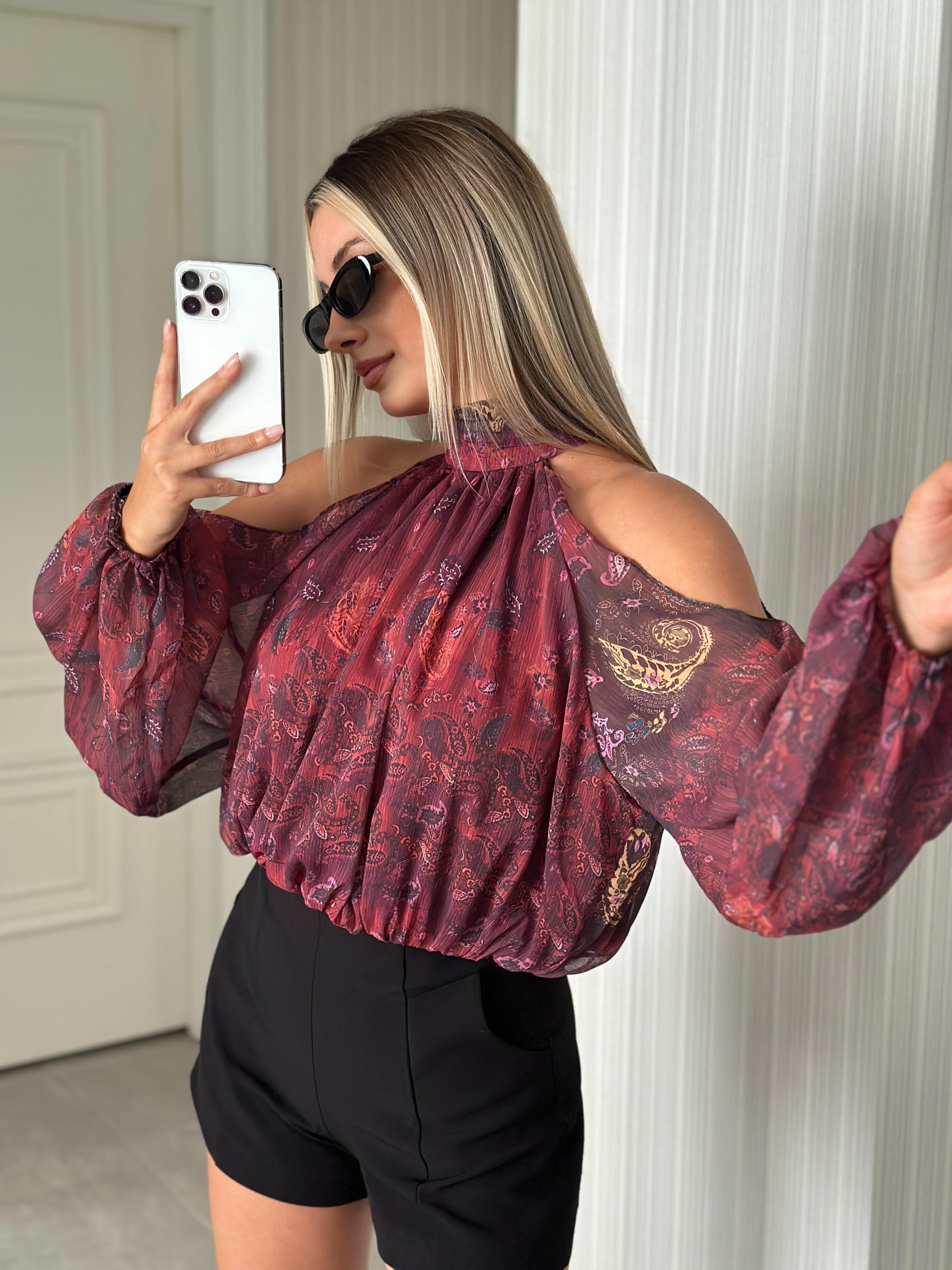 OMUZ DETAYLI RENKLİ ŞİFON