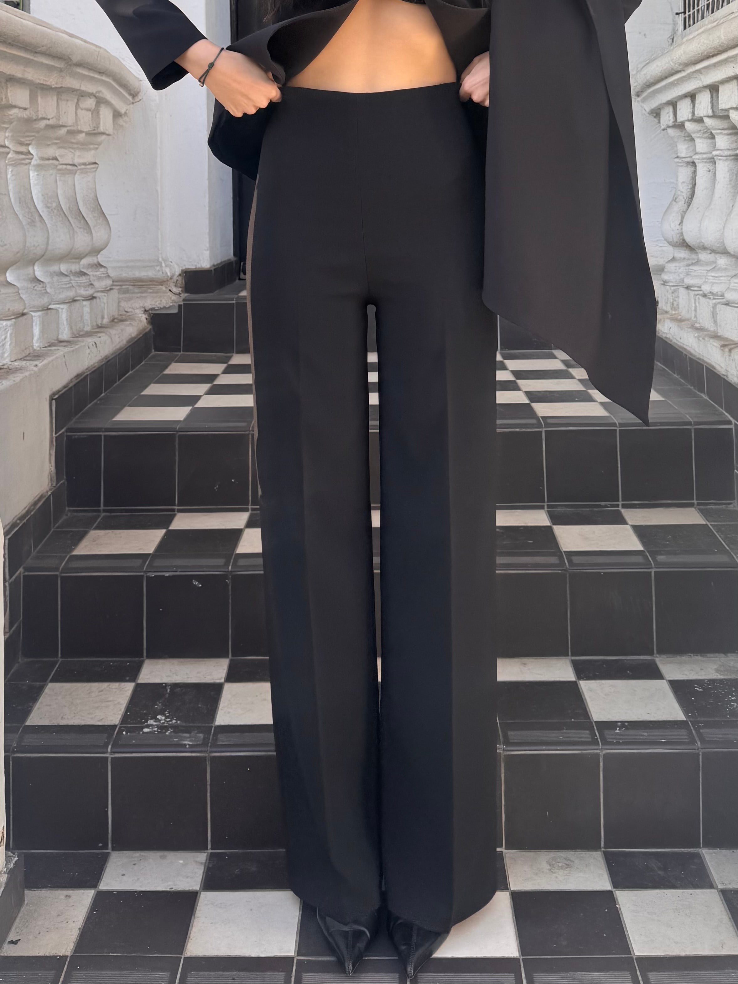 BLACK HIGH WAISTED PANTS