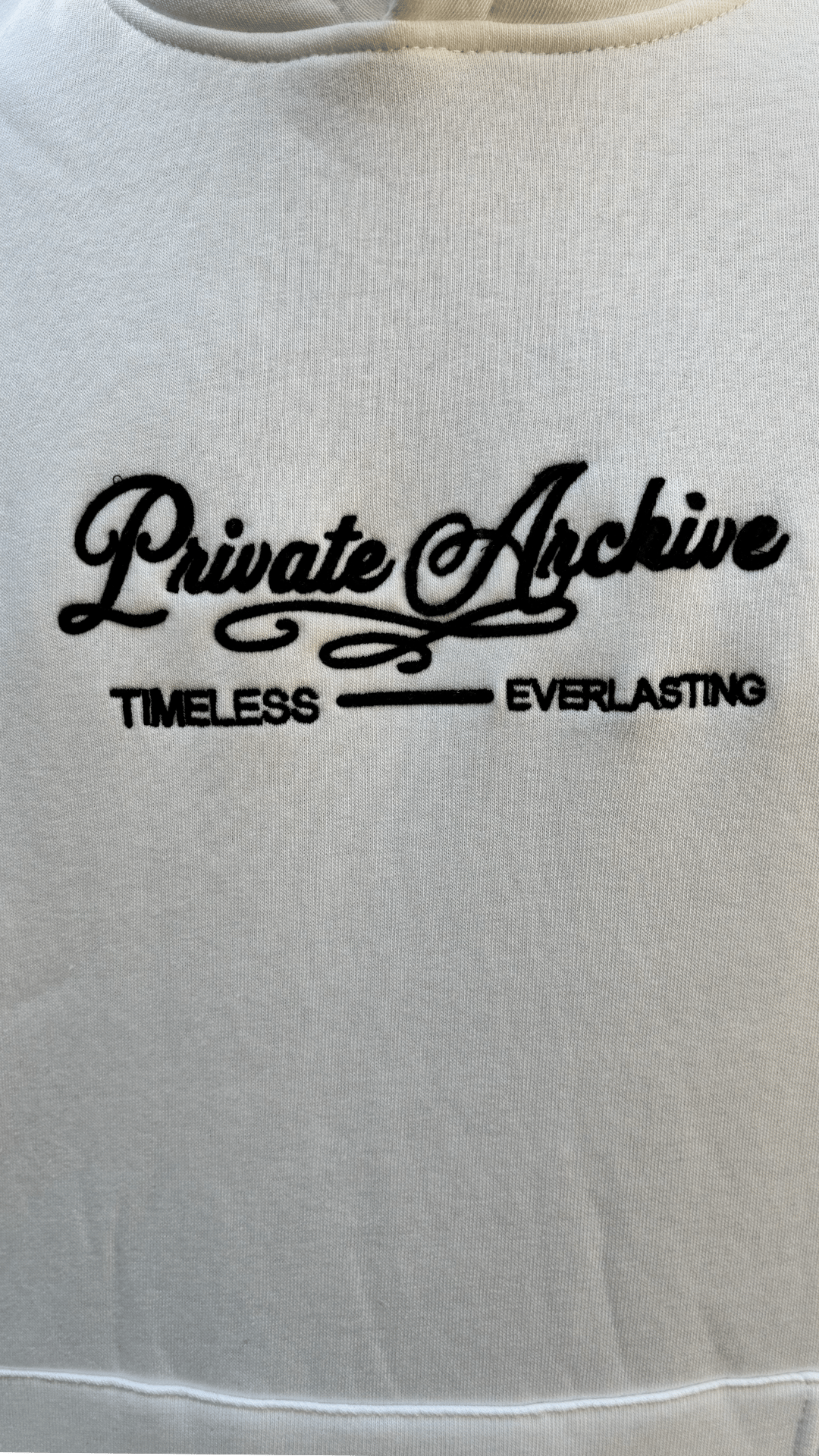 'Monochrome Memory' Beyaz Oversize Sweatshirt