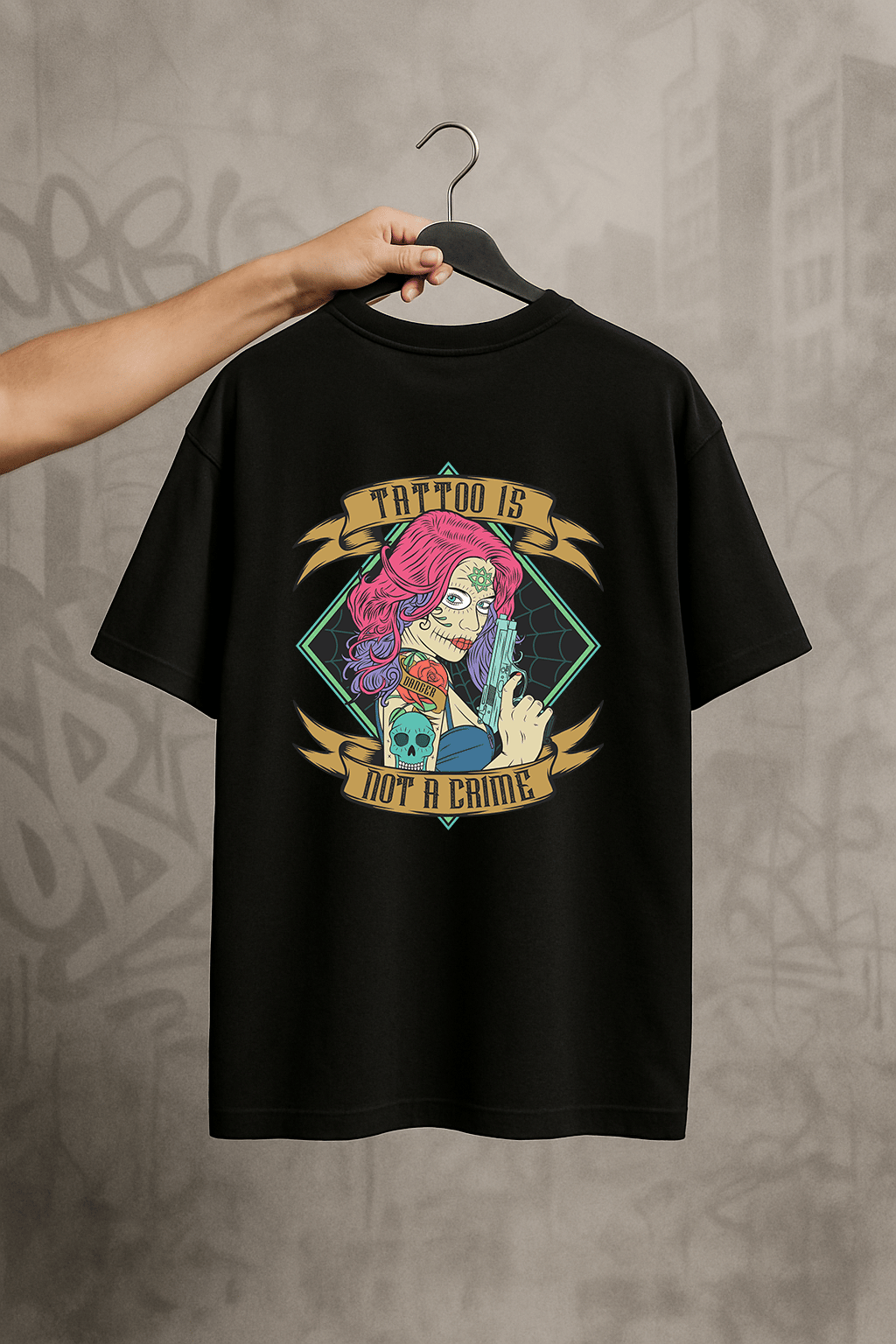 'Tattoo Girl' Siyah Oversize Tişört