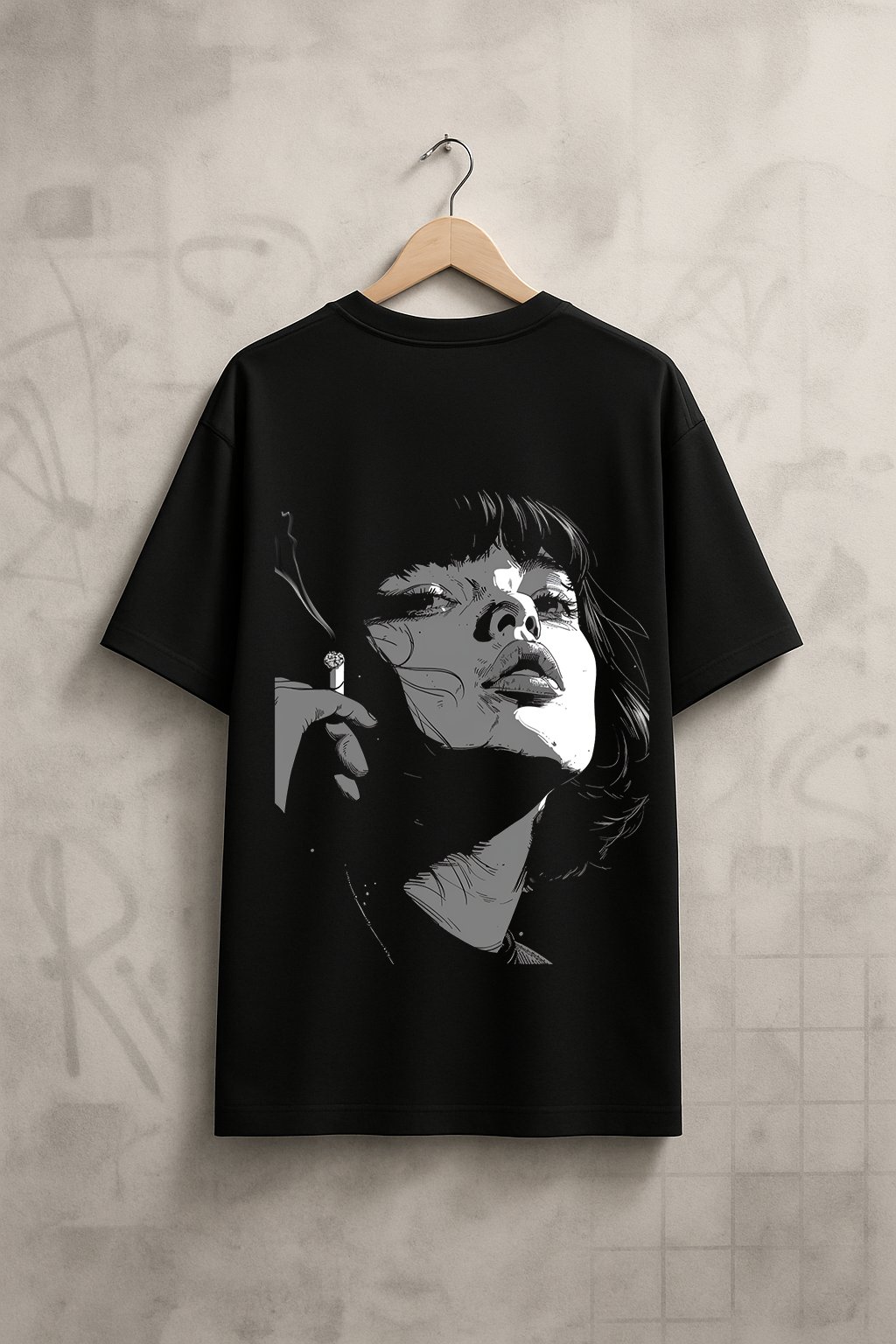 'Woman and Smoke' Siyah Oversize Tişört
