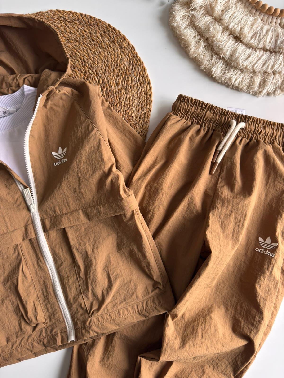 Adidas Paraşüt Takım Kahverengi