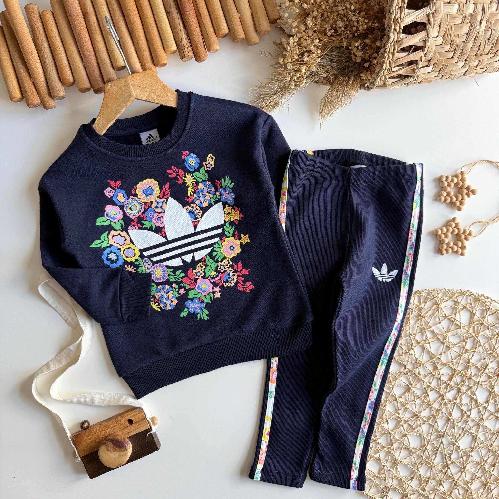 Adidas Taytlı Takım Lacivert