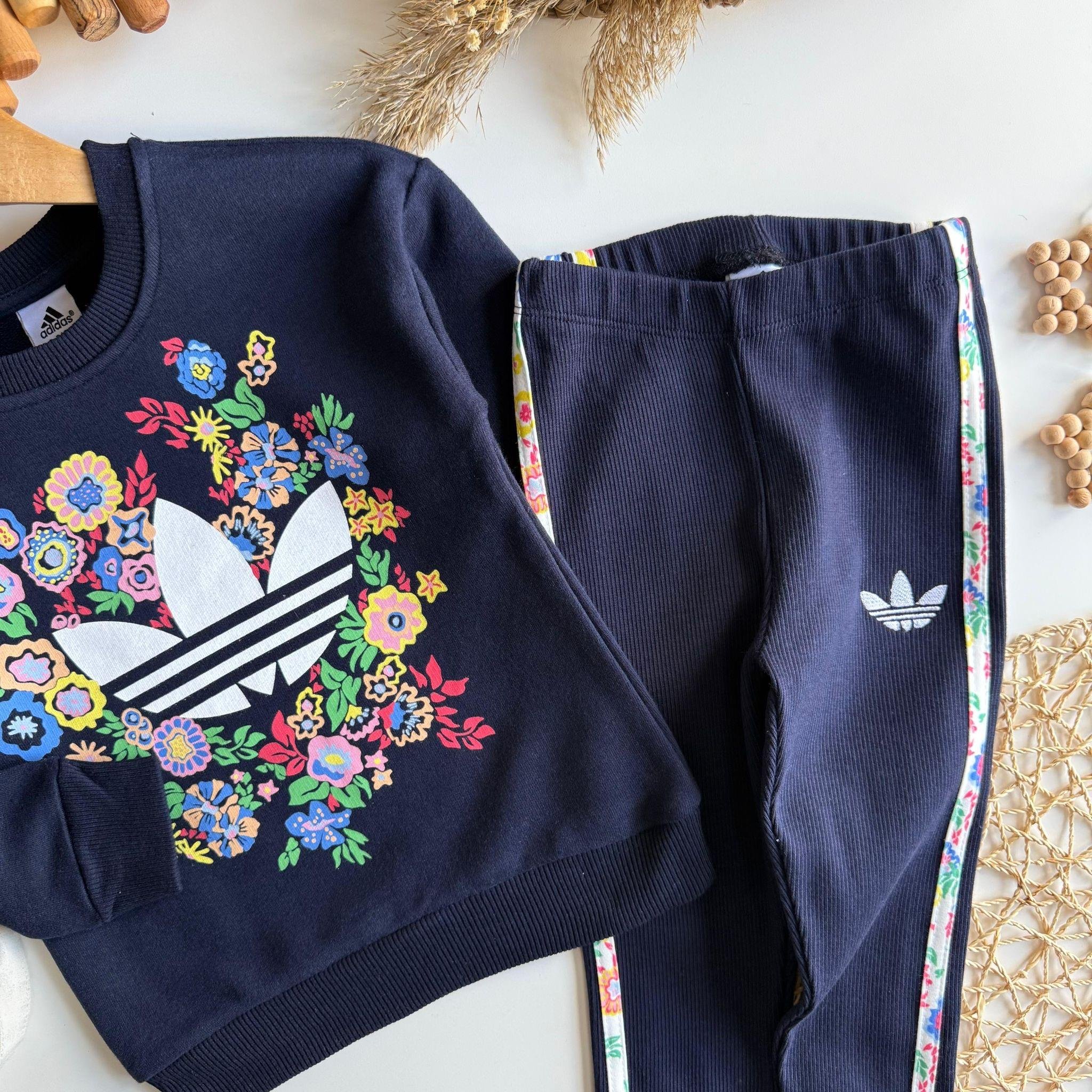 Adidas Taytlı Takım Lacivert