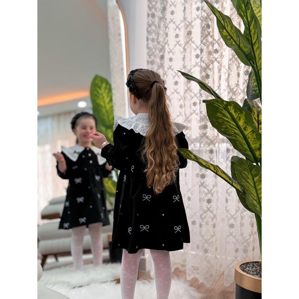 Bebe Yaka Fiyonk İşlemeli Elbise